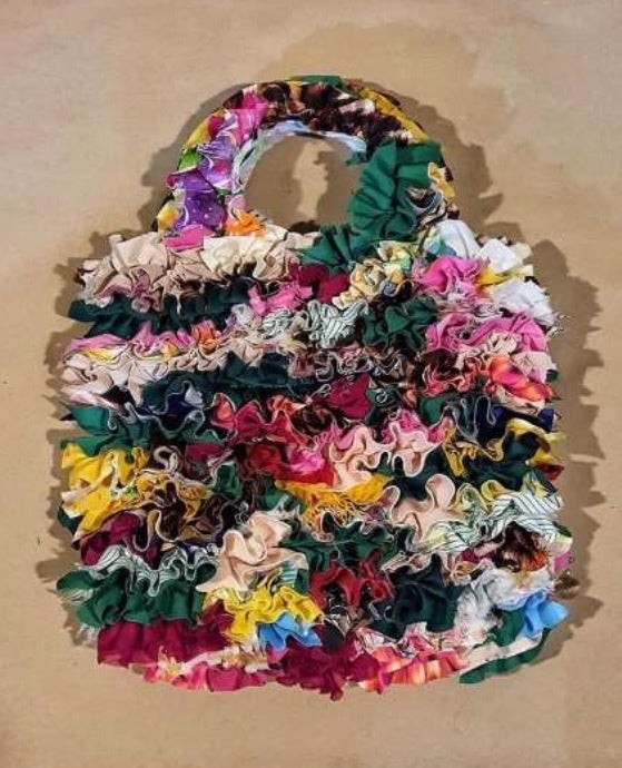 ＜ウイシュラダ＞Mバッグ　8,250円 