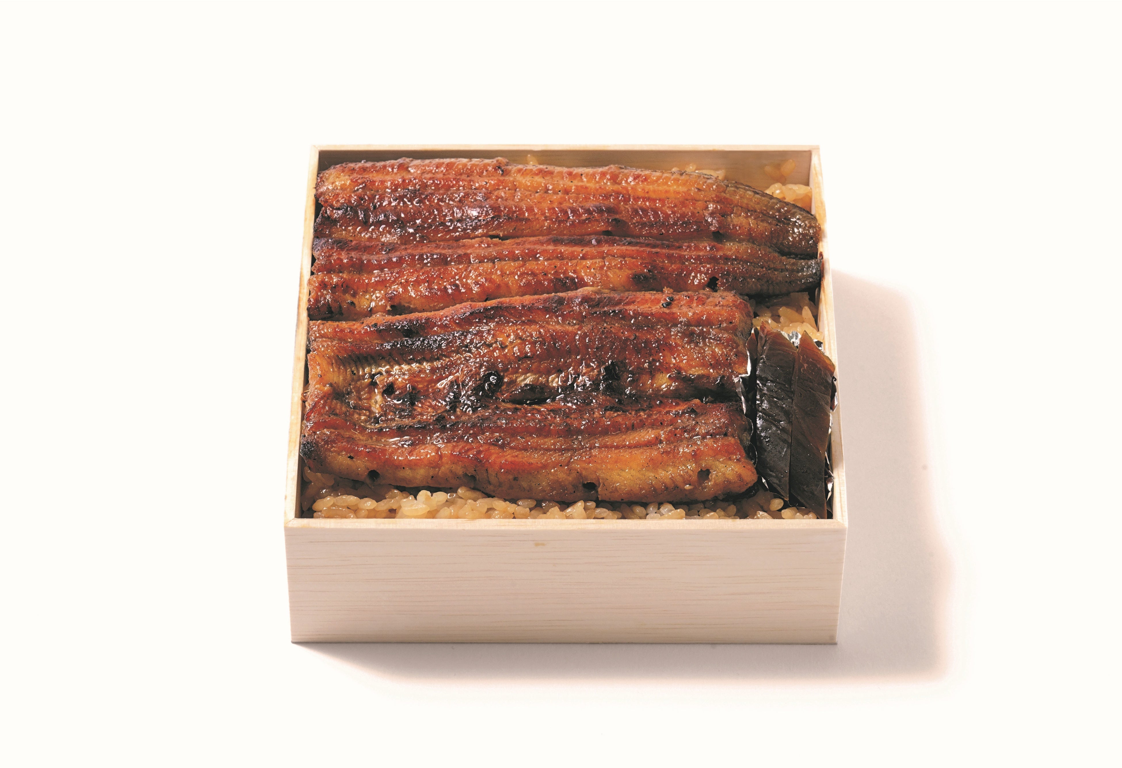 ＜東京竹葉亭 名古屋店＞ 鰻丼折 椿（江戸前・名古屋焼）各3,460円 ※7月23日（土）のみの販売 ■地下2階 日本の味「味百選」