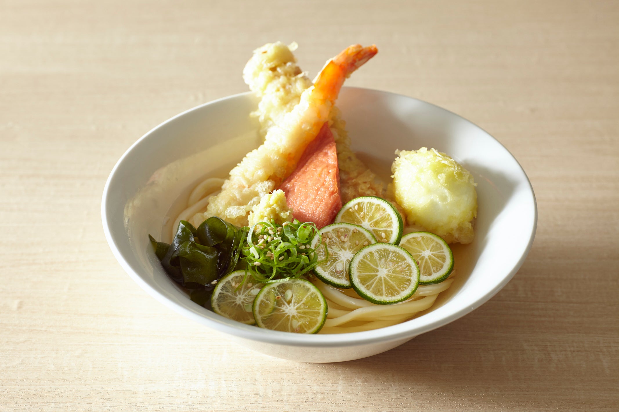 香川県＜日の出製麺所＞ 四国満喫うどん 1,281円 ※各日150杯限り