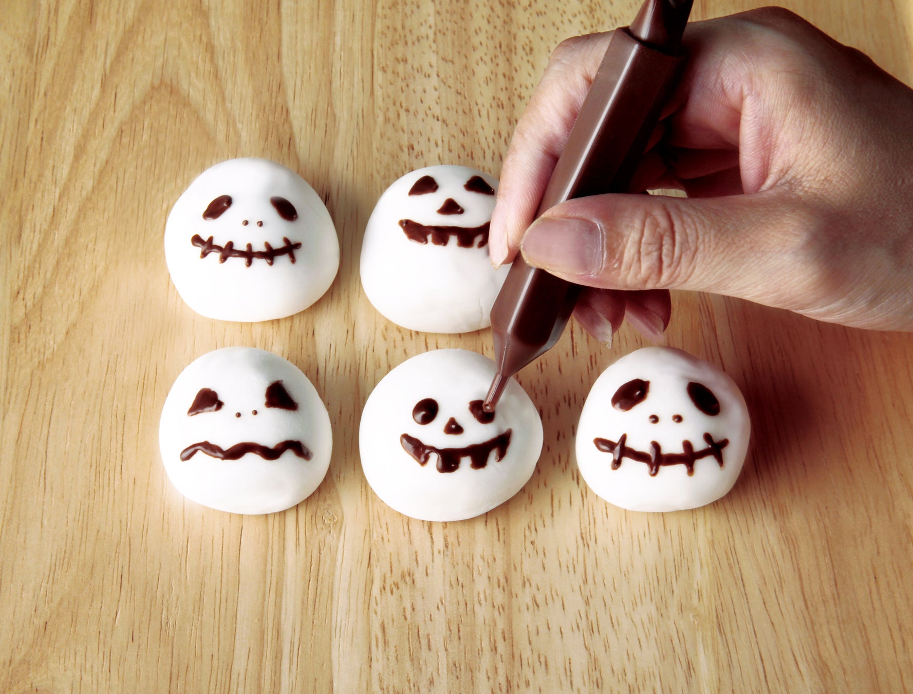 <石村萬盛堂>ハロウィンマシュマロ 584円■地下1階 銘菓百選