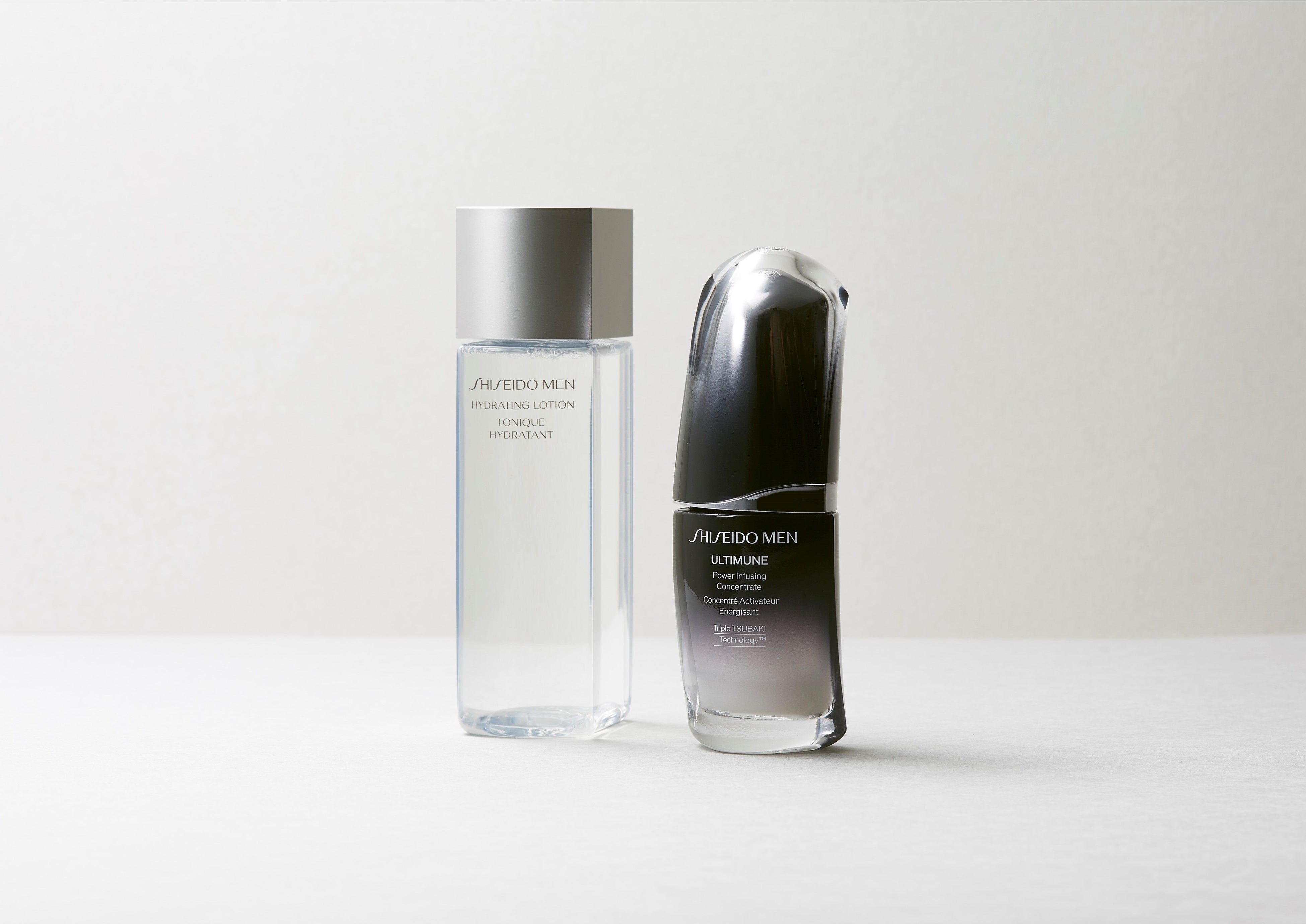 ＜SHISEIDO メン＞ 左）ハイドレーティング ローション 3,300円  右）アルティミューン パワライジング  コンセントレート 7,700円