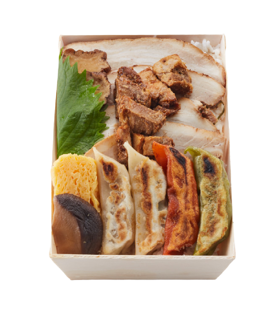 秋田県＜餃子の餃天＞桃豚チャーシューと3色餃子弁当　1,296円　※各日150折限り　※実演