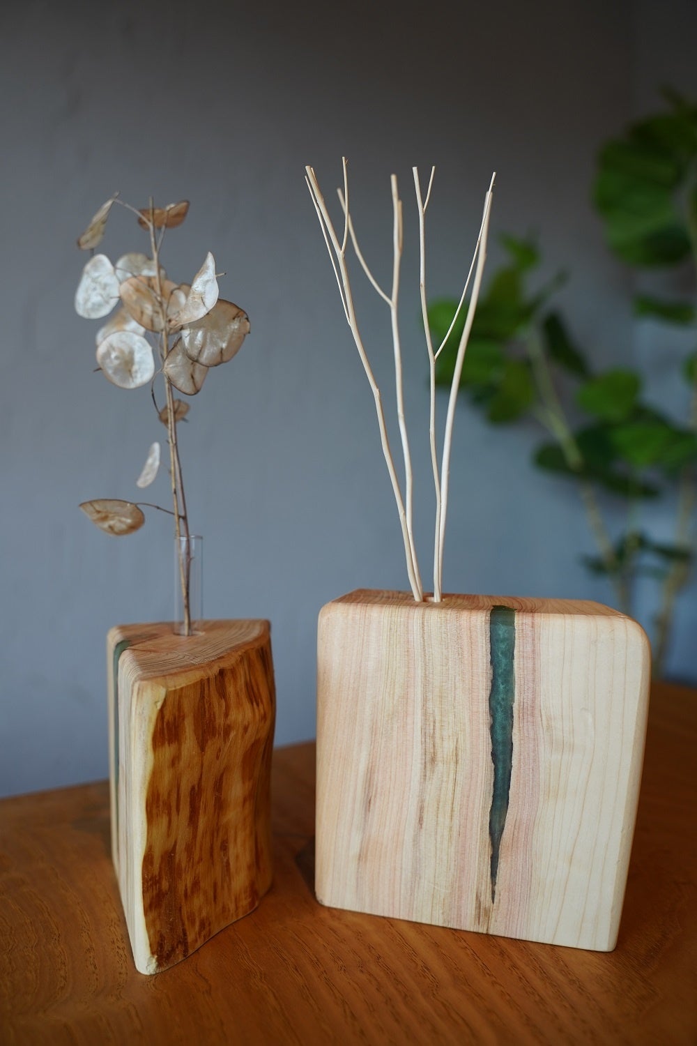 ＜ウッドラバーズ＞ 一輪挿し　 6,930円～