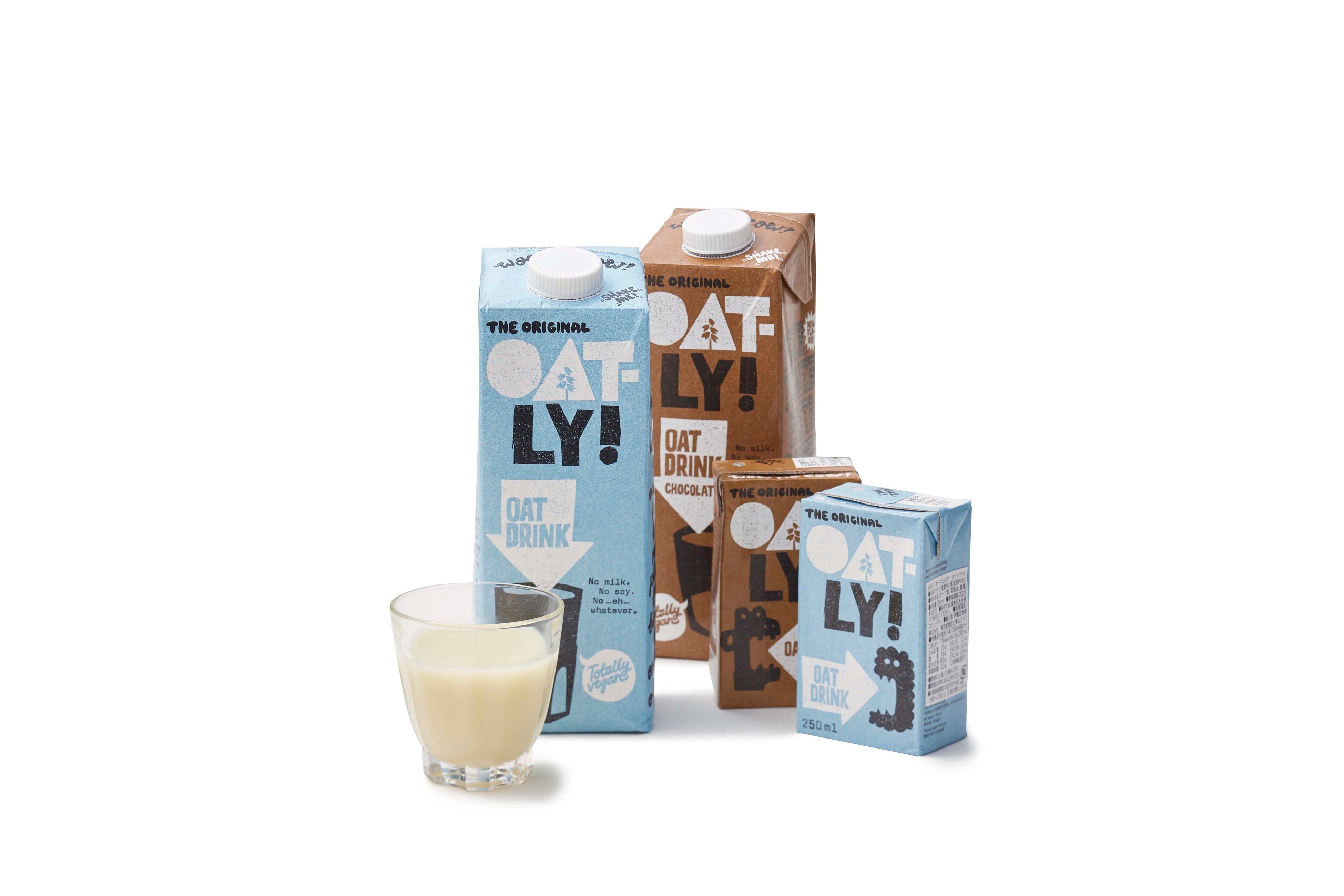 [北欧菓子グローサリーコーナー] ＜オートリー＞ 水色：オーツミルク オリジナル 茶色：オーツミルク チョコレート 各238円（250ml）、735円（１L）※13日（火）までの出店