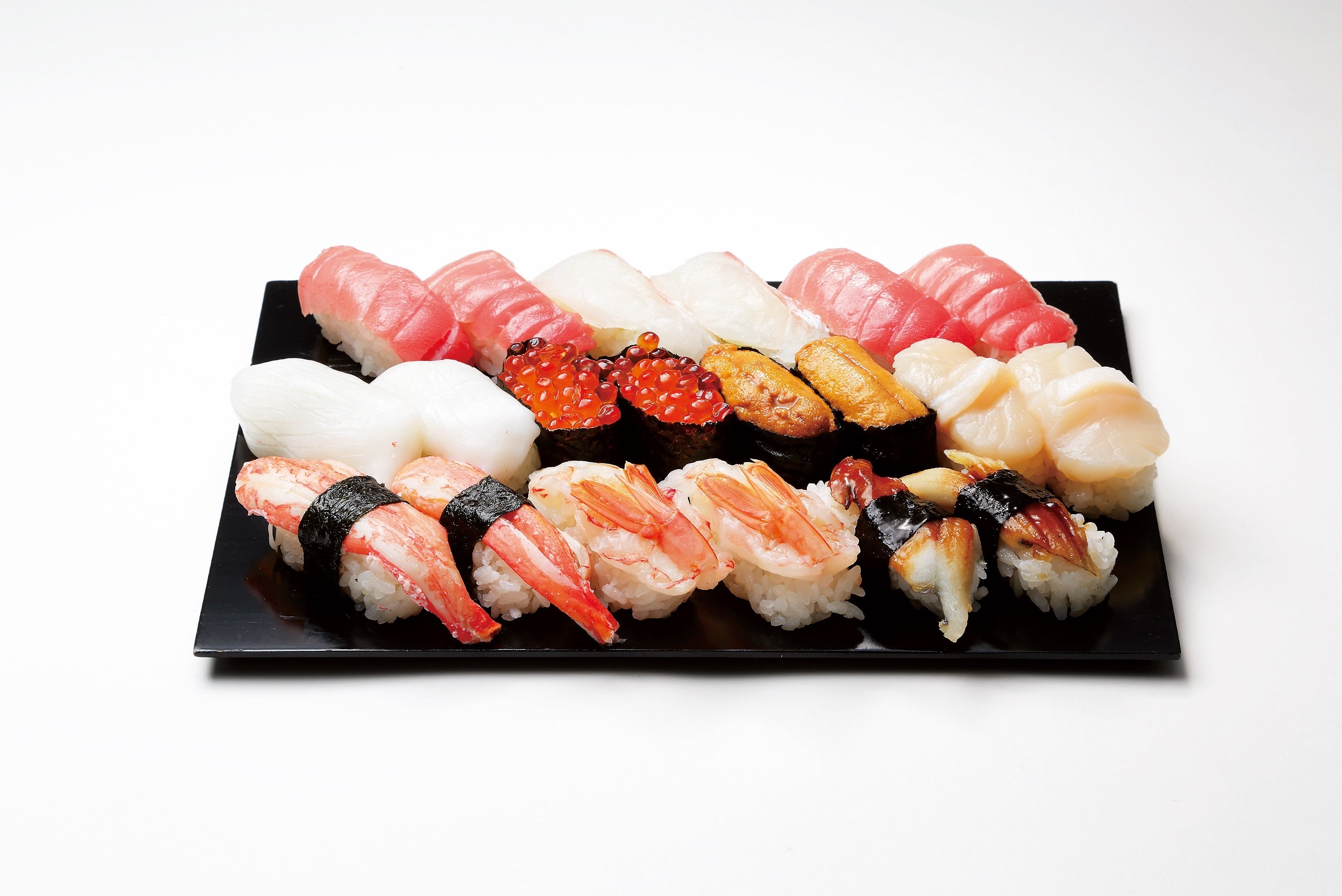 ＜中島水産＞ お寿司盛合せ　3,998円　※12月28日（水）～31日（土）の販売 ■地下2階 生鮮食料品　