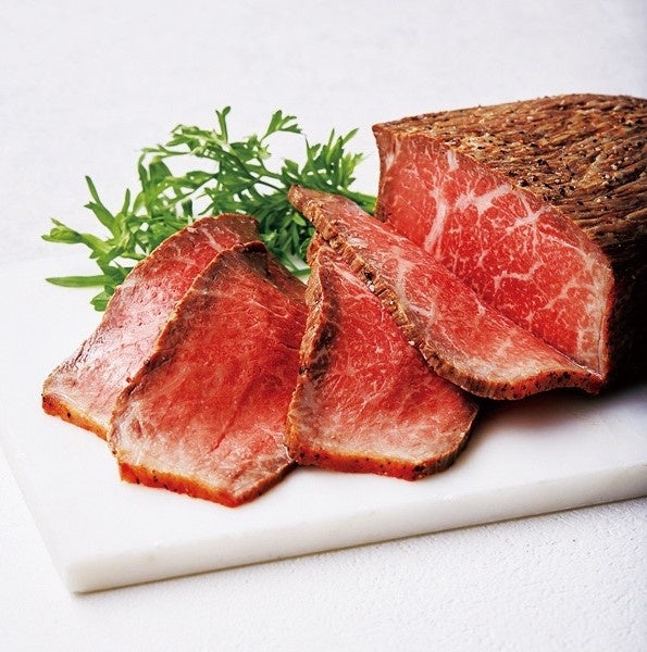 ＜スギモト＞ ローストビーフ（100ｇ当り） 1,620円 ※30日（金）・31日（土）は午前9時頃より 地下2階入口にて整理券を配布 ■地下2階 生鮮食料品