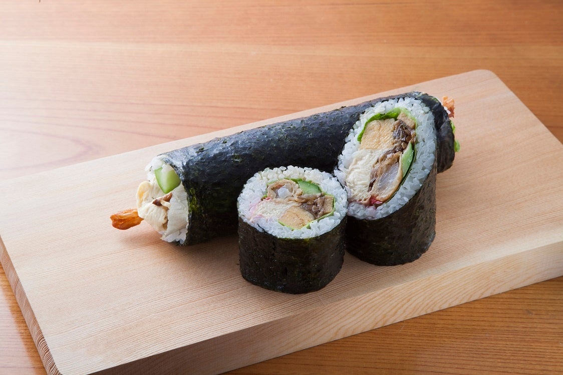 ＜くすむら＞ 生ゆば恵方巻　972円 ■地下2階 生鮮売場 ※2月3日（金）のみ販売