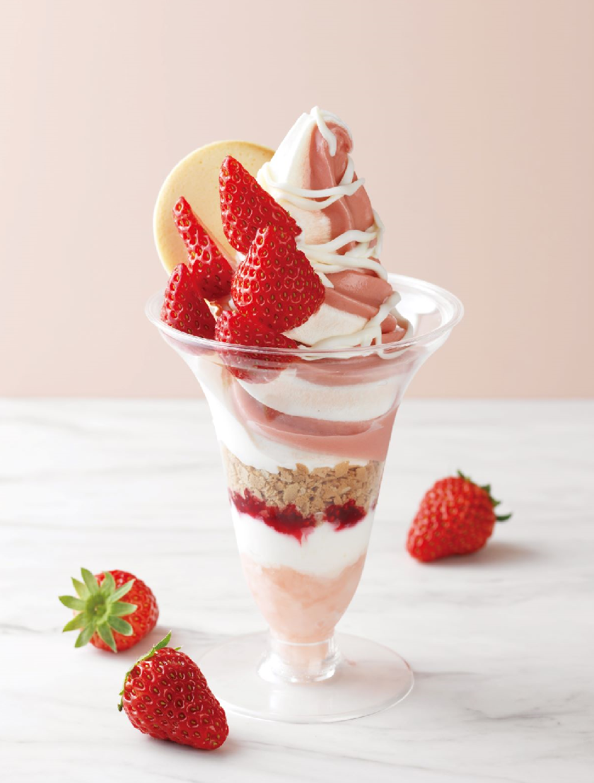 ＜小樽洋菓子舗 ルタオ＞ 北海道いちごのフロマージュパフェ 1,100円 ※各日150杯限り