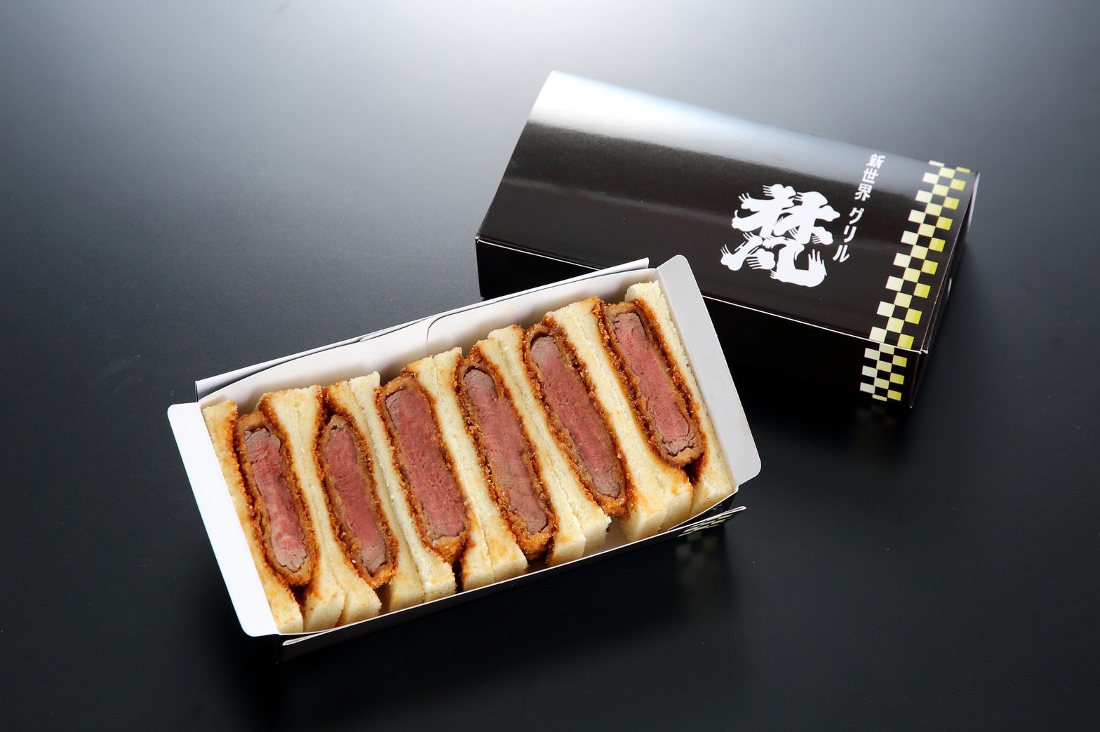 大阪府＜新世界 グリル梵 堂島店＞ビーフヘレカツサンド 2,401円