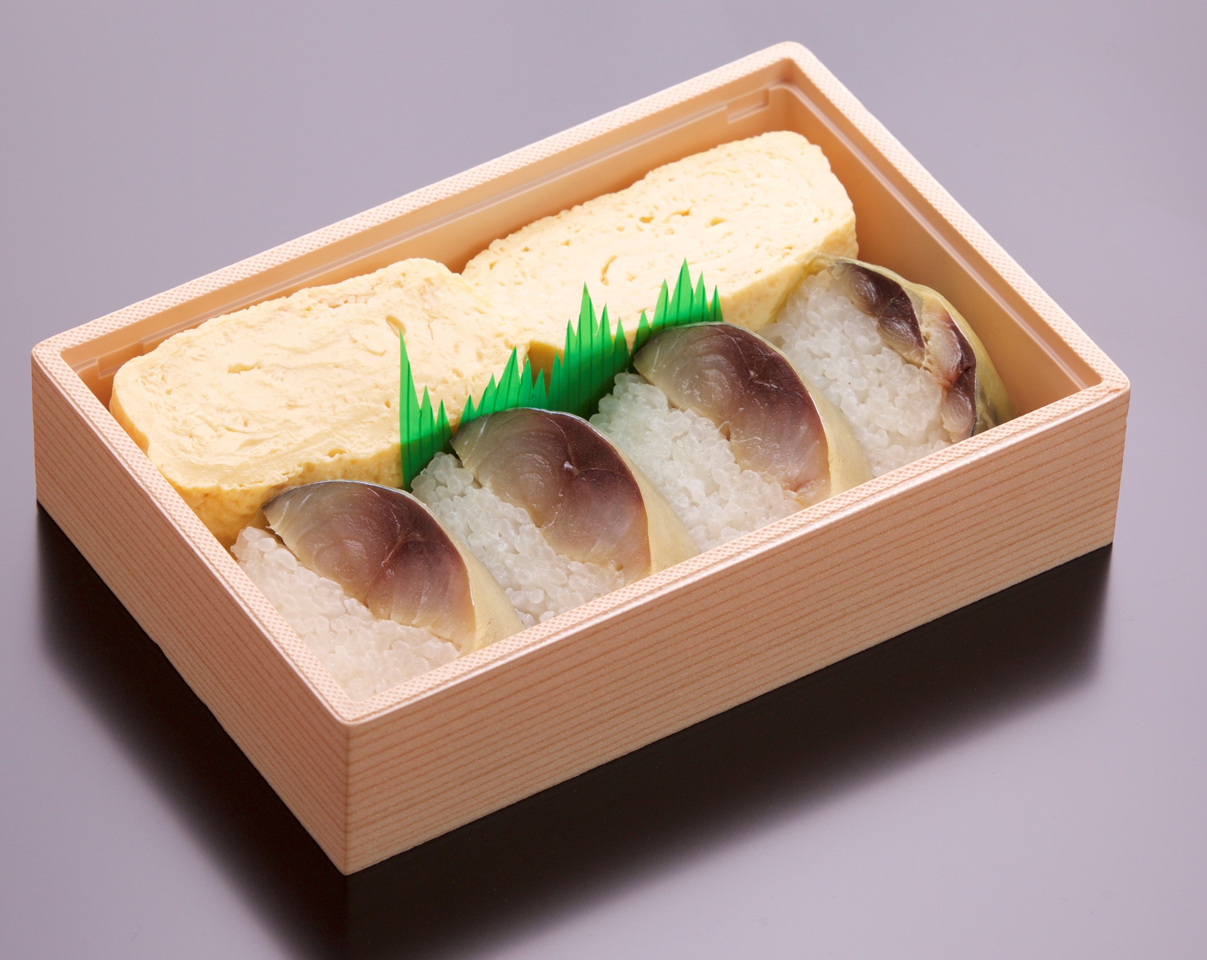 京都府＜大徳寺さいき家＞さば寿司だし巻弁当 1,404円