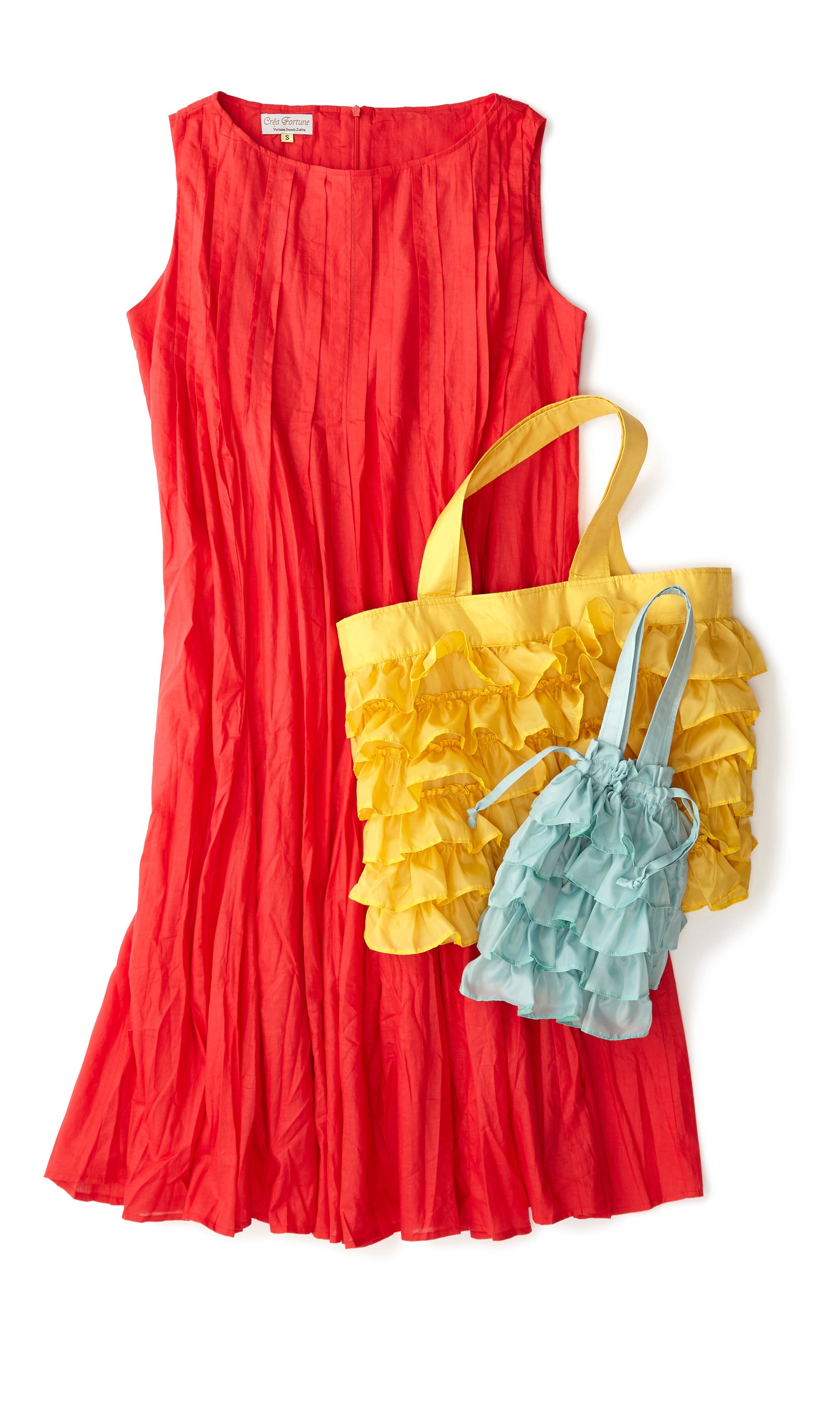 ベトナム＜クレアフォーチュン＞ コットンワンピース&nbsp; 14,300円 ※各2点限り B4トートサイズ 5,830円 ※各3点限り ミニサイズ&nbsp; 3,520円 ※各3点限り