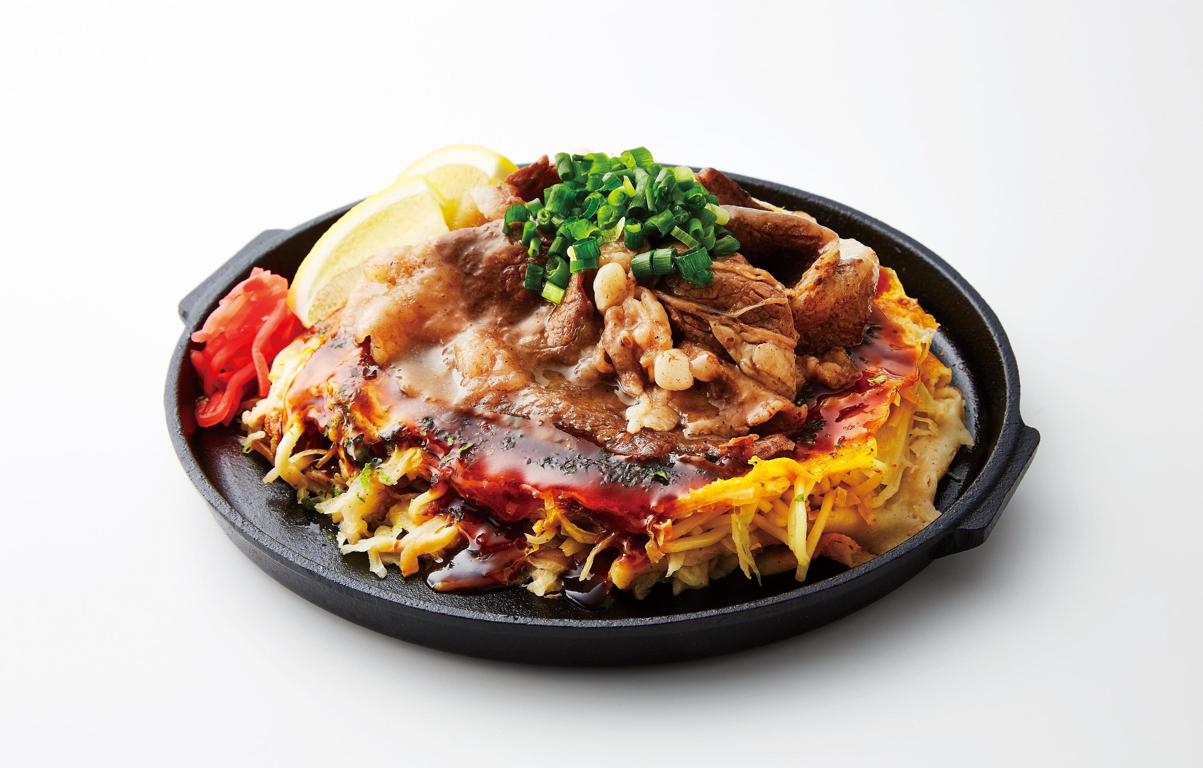 広島県広島市＜お好み焼き みっちゃん横川店分家＞ 世羅牛こうねお好み焼き 1,944円 ※各日100枚限り