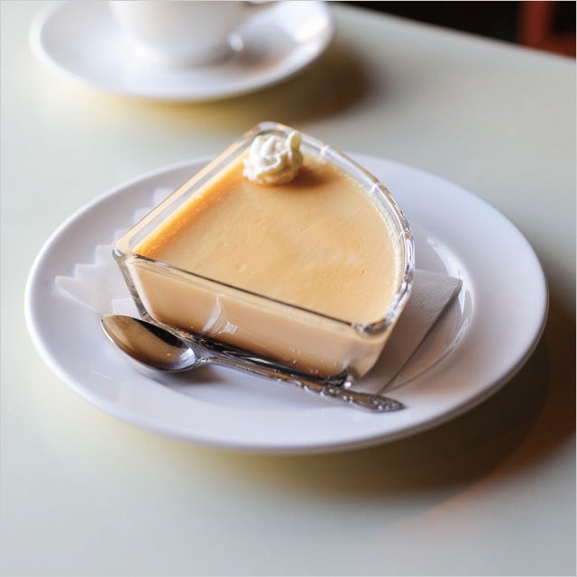 シヤチルのプリン 880円