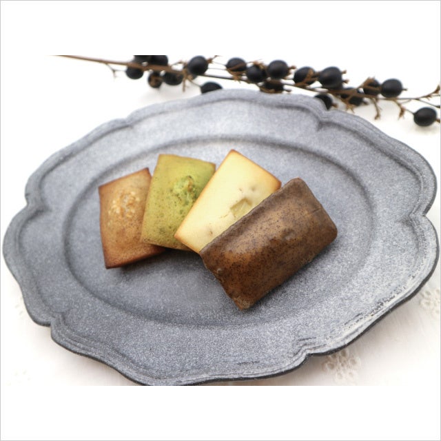 ＜フィナンシェリーアッシュ＞からフィナンシェ 238円、ピスタチオ 303円、はちみつレモン 270円、アフォガード 324円