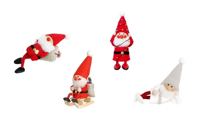 ＜ノルディック＞ 左から：寝ているサンタ 4,290円／ そりに乗ったサンタ   5,500円／ 電飾にからまるサンタ  4,840円／ひとやすみサンタサイレントナイト 4,730円　■名古屋タカシマヤ9階 和洋食器売場