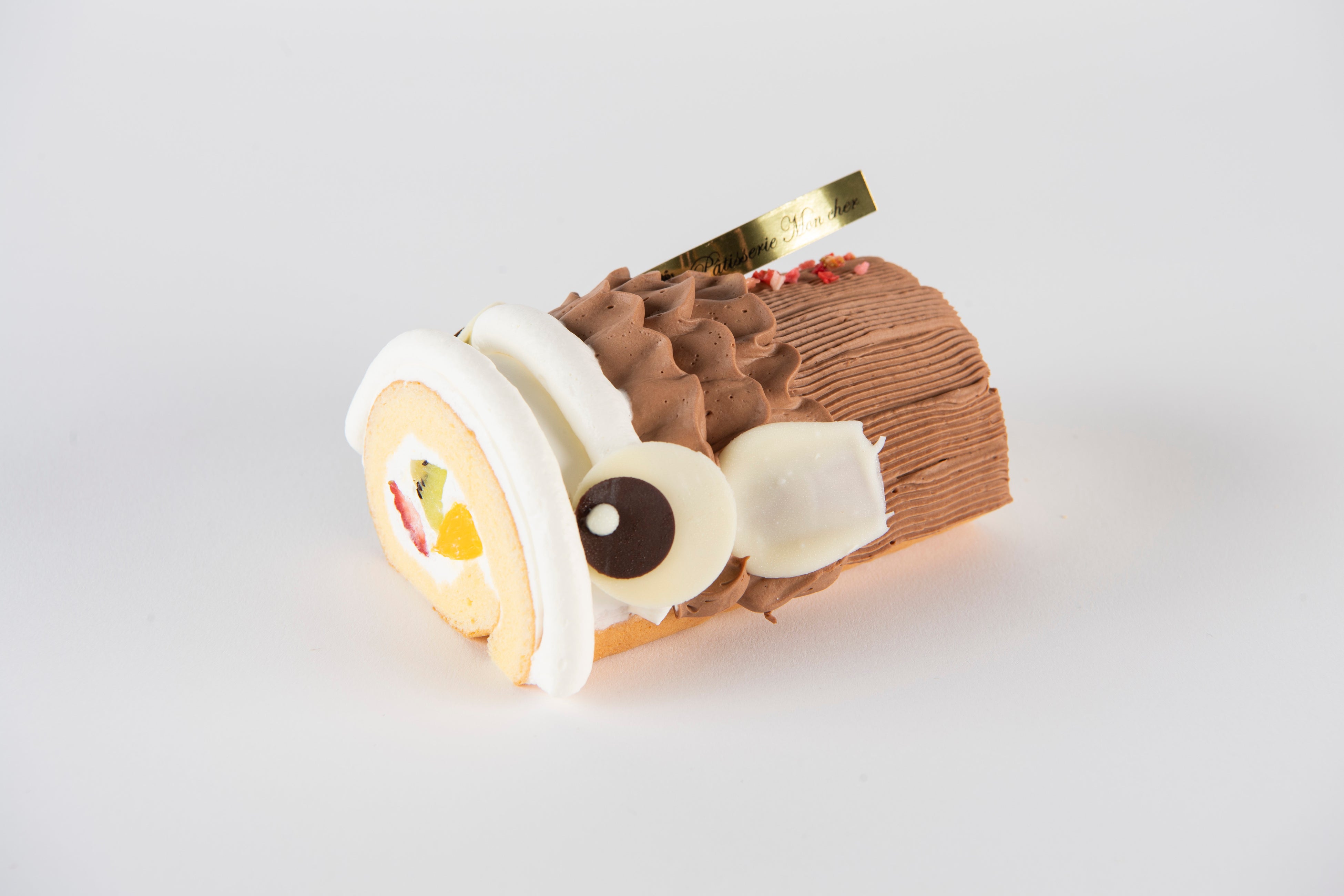 ＜マダム・ピエール＝オジェ ｂｙ モンシェール＞ こいのぼりロールデコレーション ミニ 1,188円 ※5／3（金・祝）～5／5（日・祝）の販売 ■地下1階 洋菓子売場