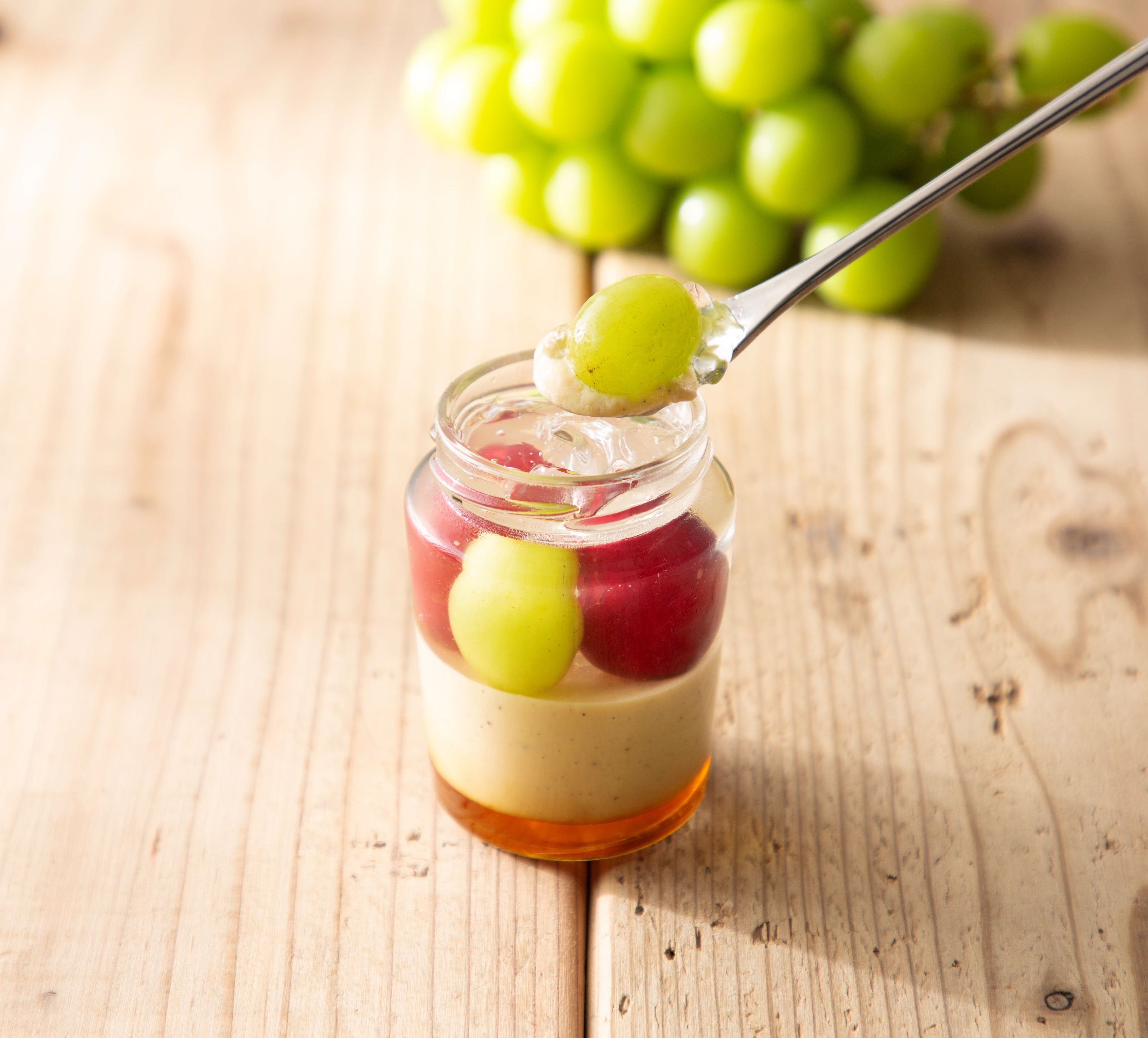 広島県三原市 ＜Dewon（デュウォン）＞ ぶどうとシャインマスカットのフルーツ プリン 651円 ※各日100個限り