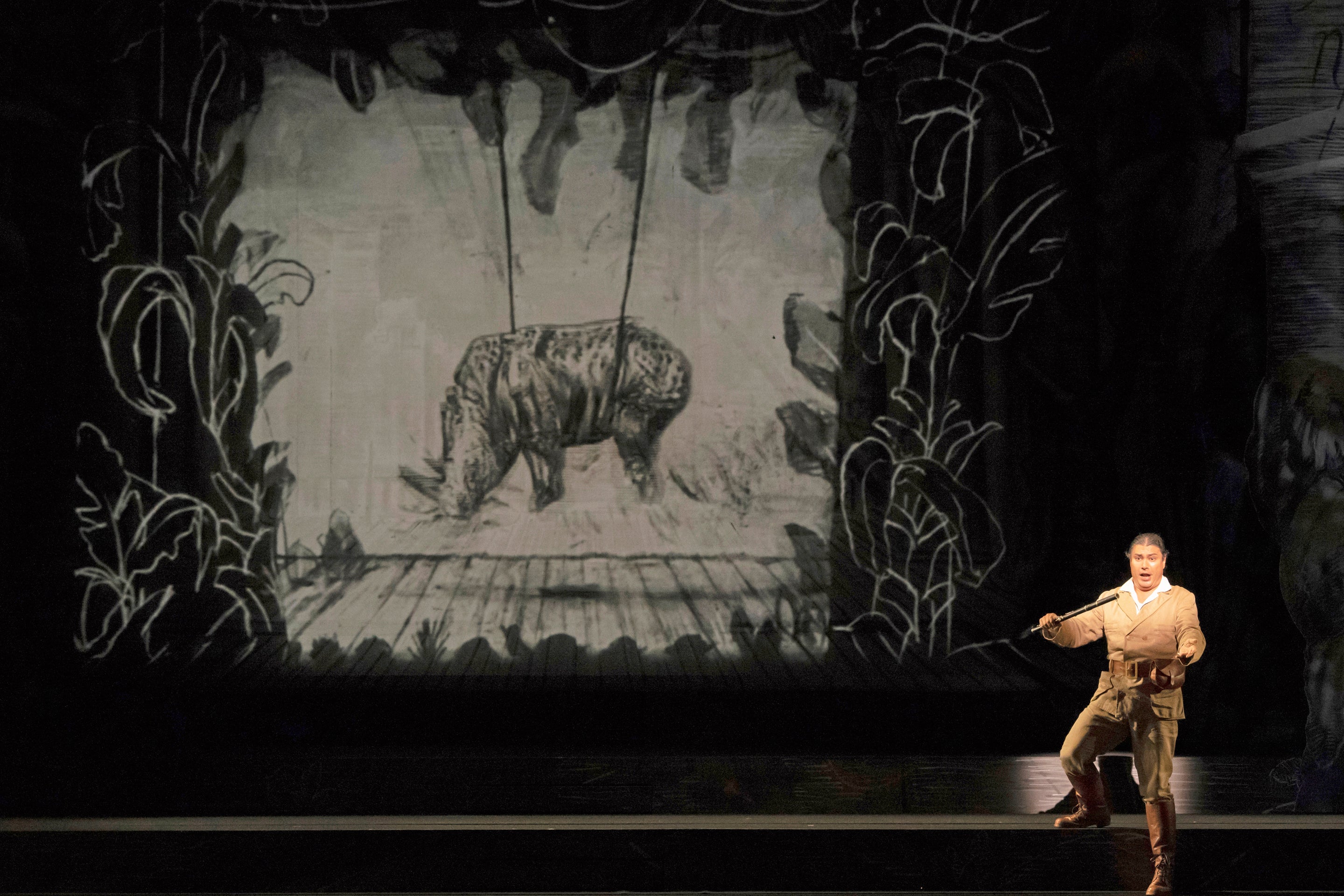 新国立劇場『魔笛』2018年公演より　撮影：寺司正彦