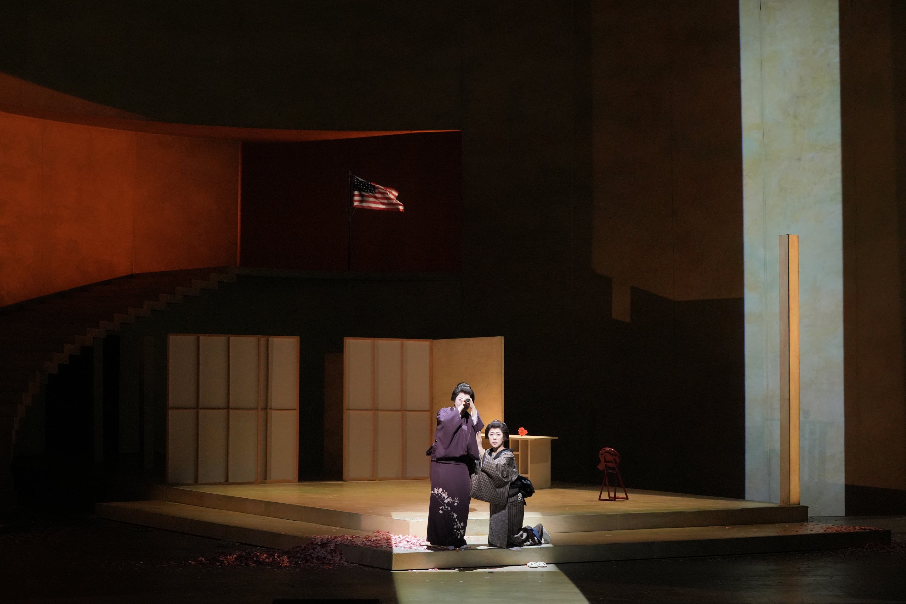 高校生のためのオペラ鑑賞教室『蝶々夫人』新国立劇場公演より　撮影：寺司正彦