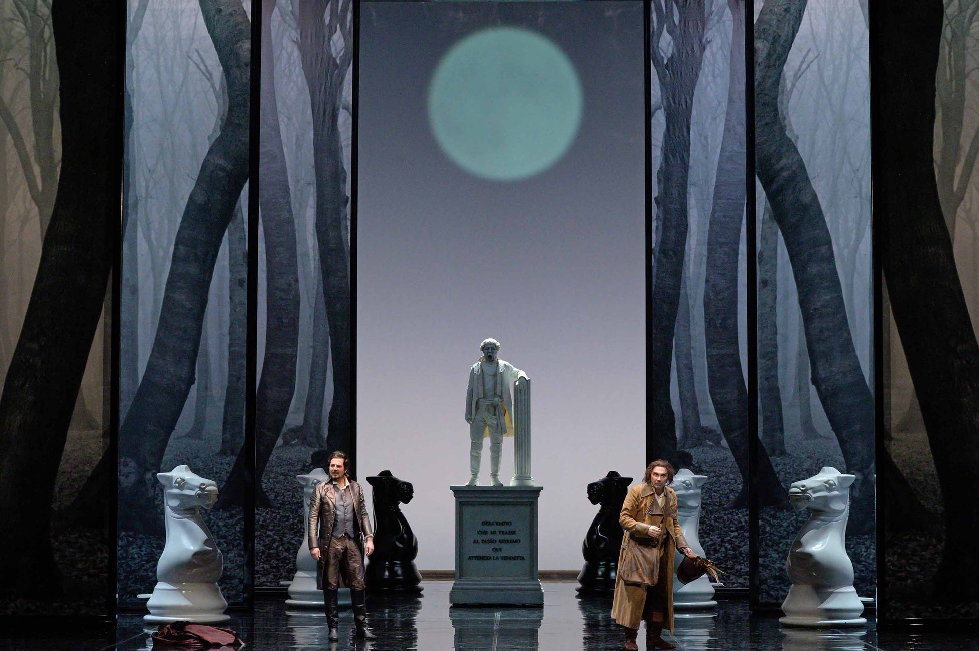 新国立劇場『ドン・ジョヴァンニ』2019年公演より 撮影:寺司正彦