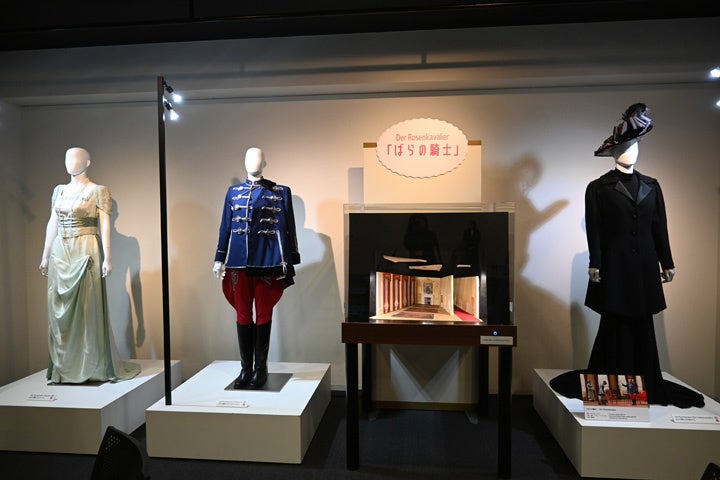 昨年度、東京ソラマチにて開催『新国立劇場　オペラ舞台美術展2022』より