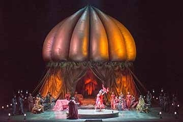 『サロメ』2016公演より　撮影：寺司正彦