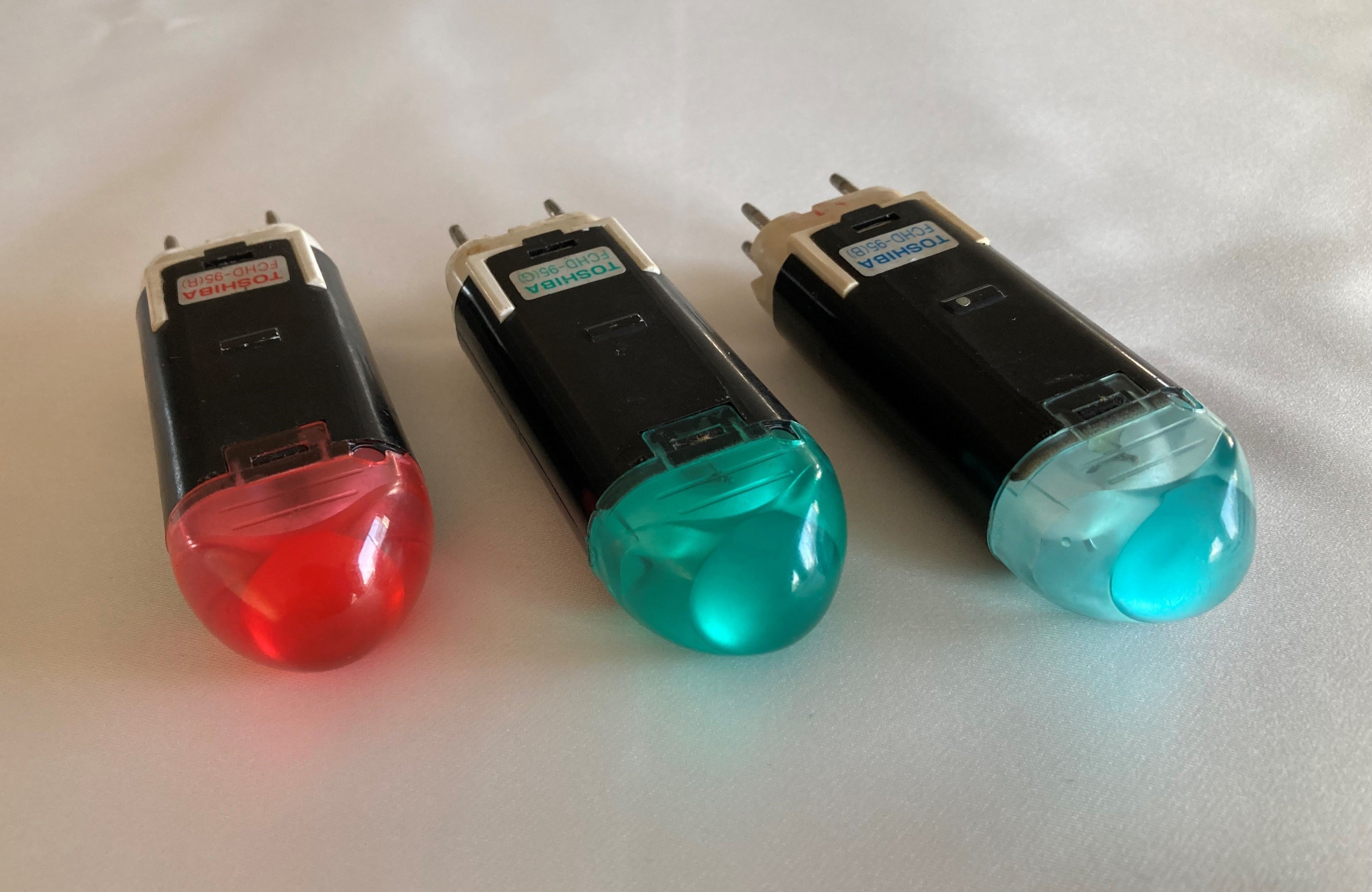 スーパーカラービジョン用発光素子CHD管 FCDH-95 (R) FCDH-95 (G) FCDH-95 (B)