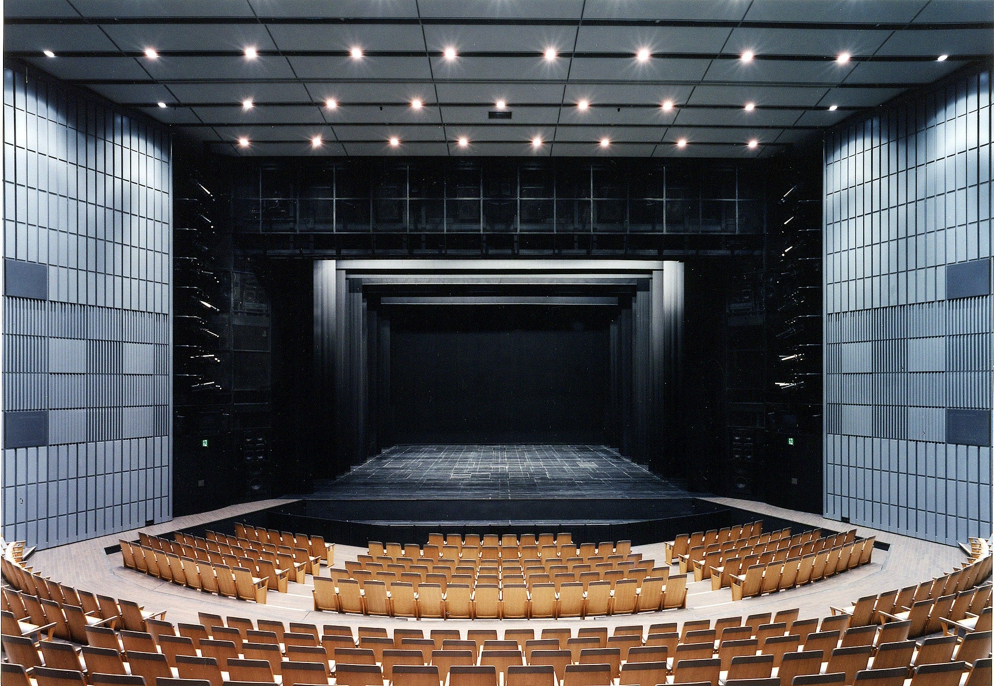 新国立劇場 中劇場