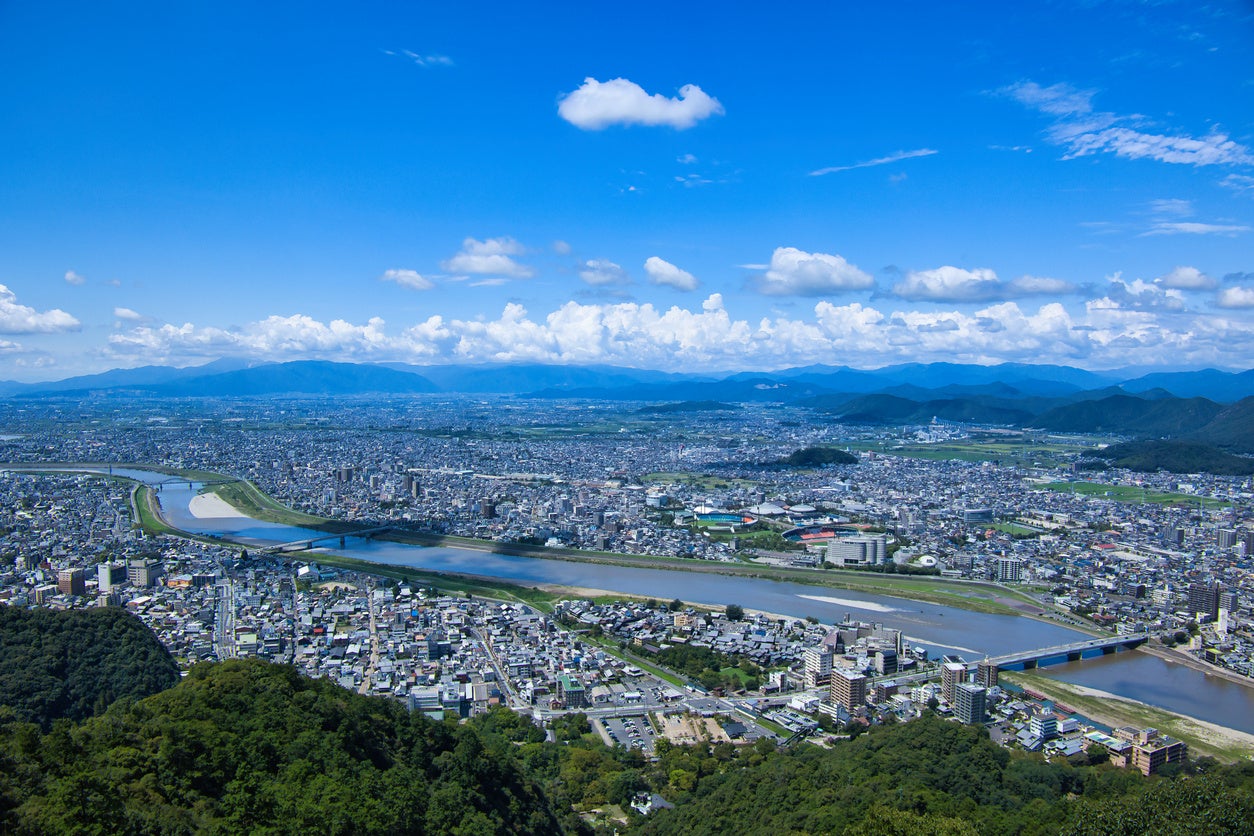 地域の自然や文化などの資源、特徴を活かした実現プログラムを開発・提供