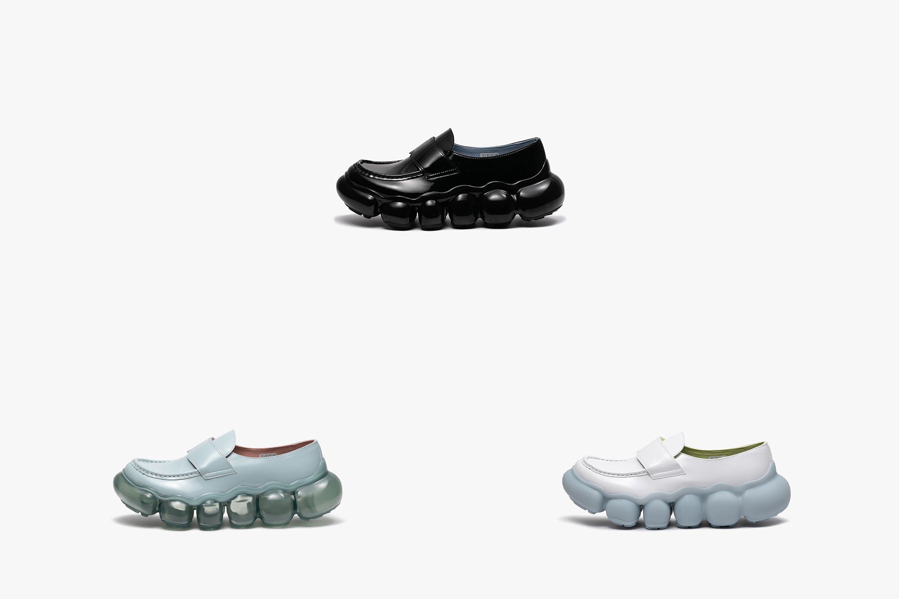 【美品】グラウンズ定価¥44,000 grounds」がブーツタイプの新作やカラフルで遊び心のある