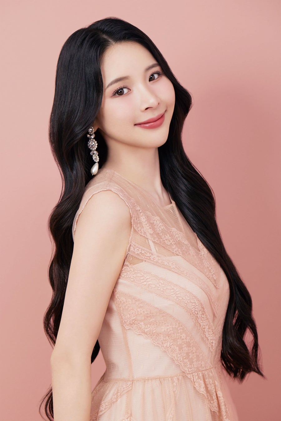 ミチが始球式に登板!クレイツスペシャルナイター2024福岡PayPayドームで開催 ミチが始球式に登板!クレイツスペシャルナイター2024福岡PayPayドームで開催