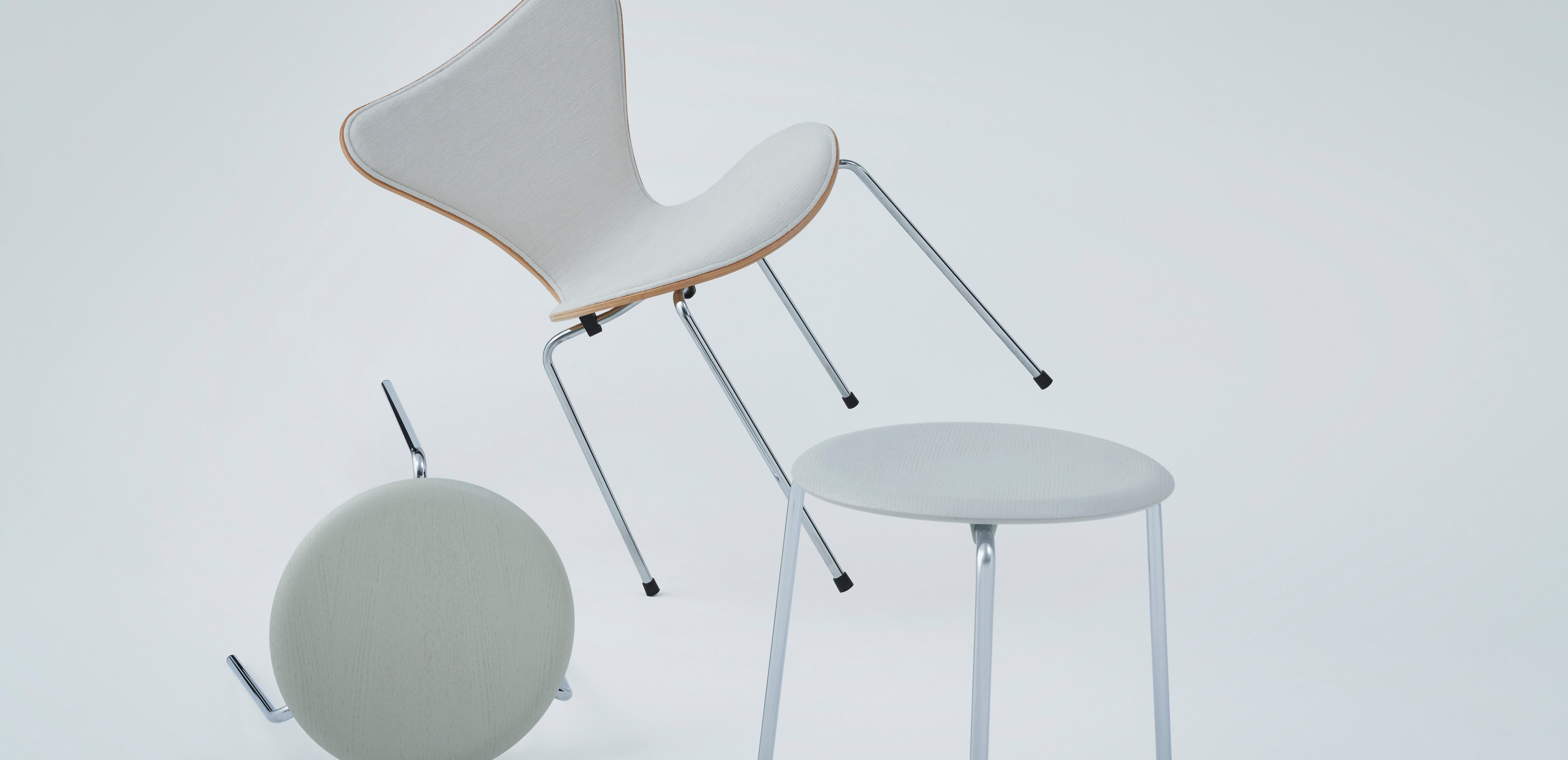 【激レア】FRITZ HANSEN セブンチェア60周年記念ポスター額装 セブンチェア60周年記念ポスター残り1点～広島市の北欧