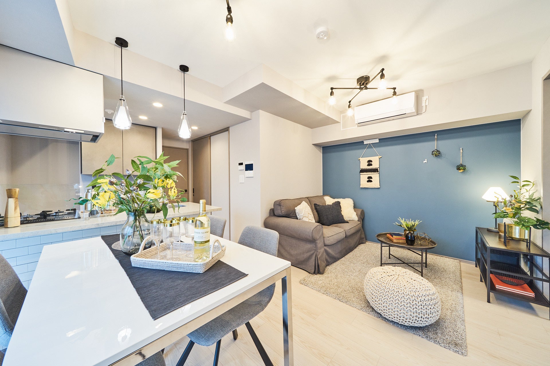 モデルルーム写真（Atype・2LDK＋S）