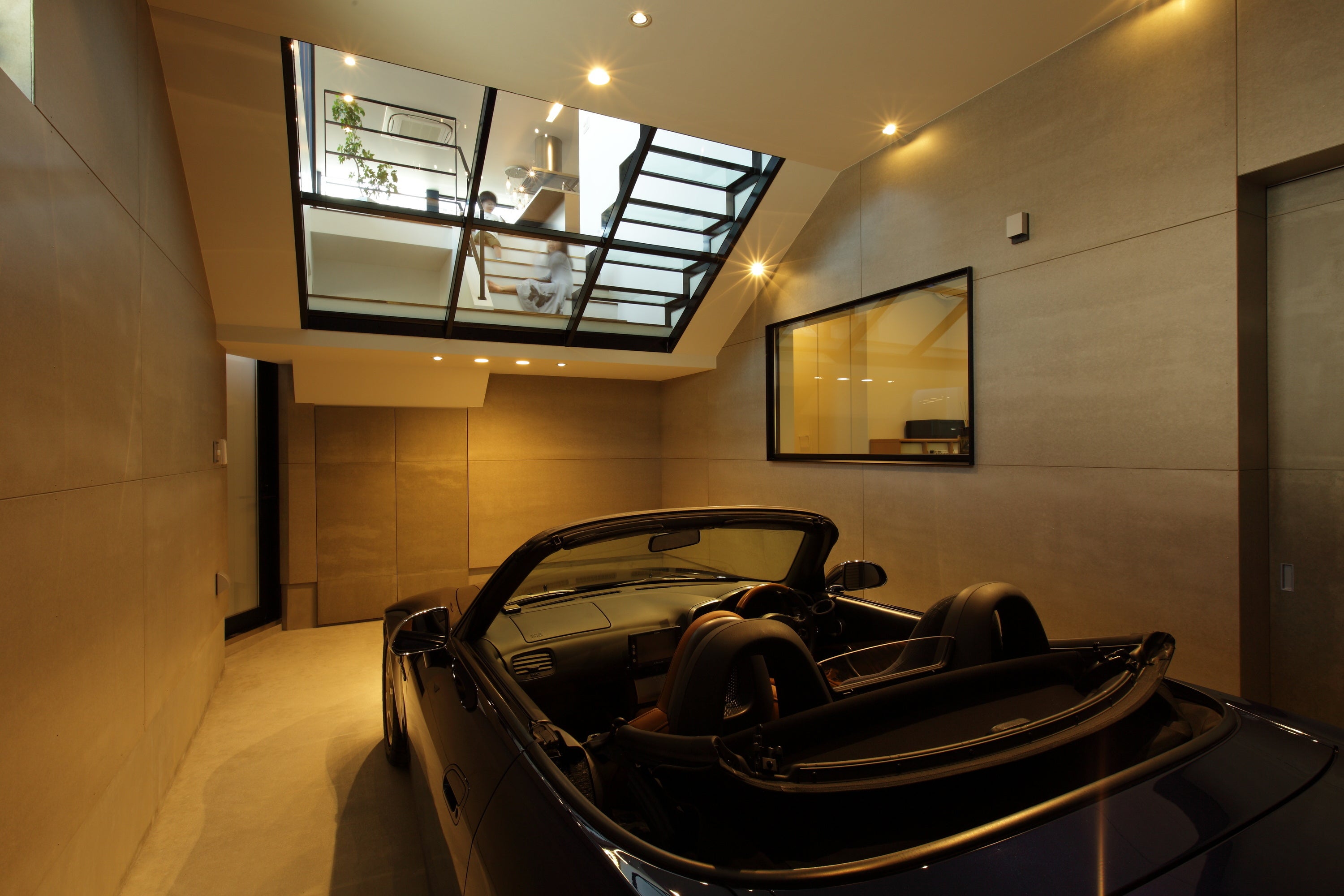 「ガレージハウス」　設計、施工：株式会社星野建築事務所