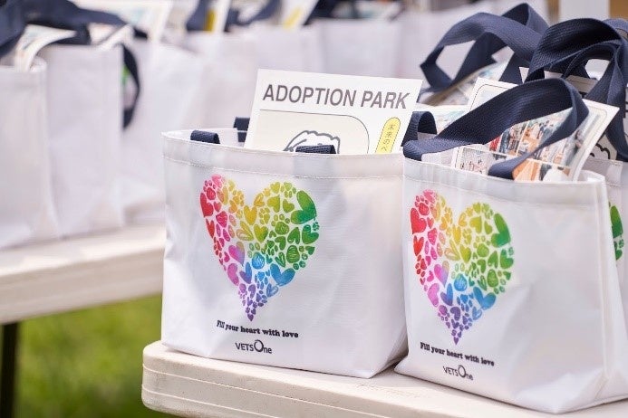 来場された皆様には、ベッツワン（VETSOne）おさんぽトートバッグを贈呈しました