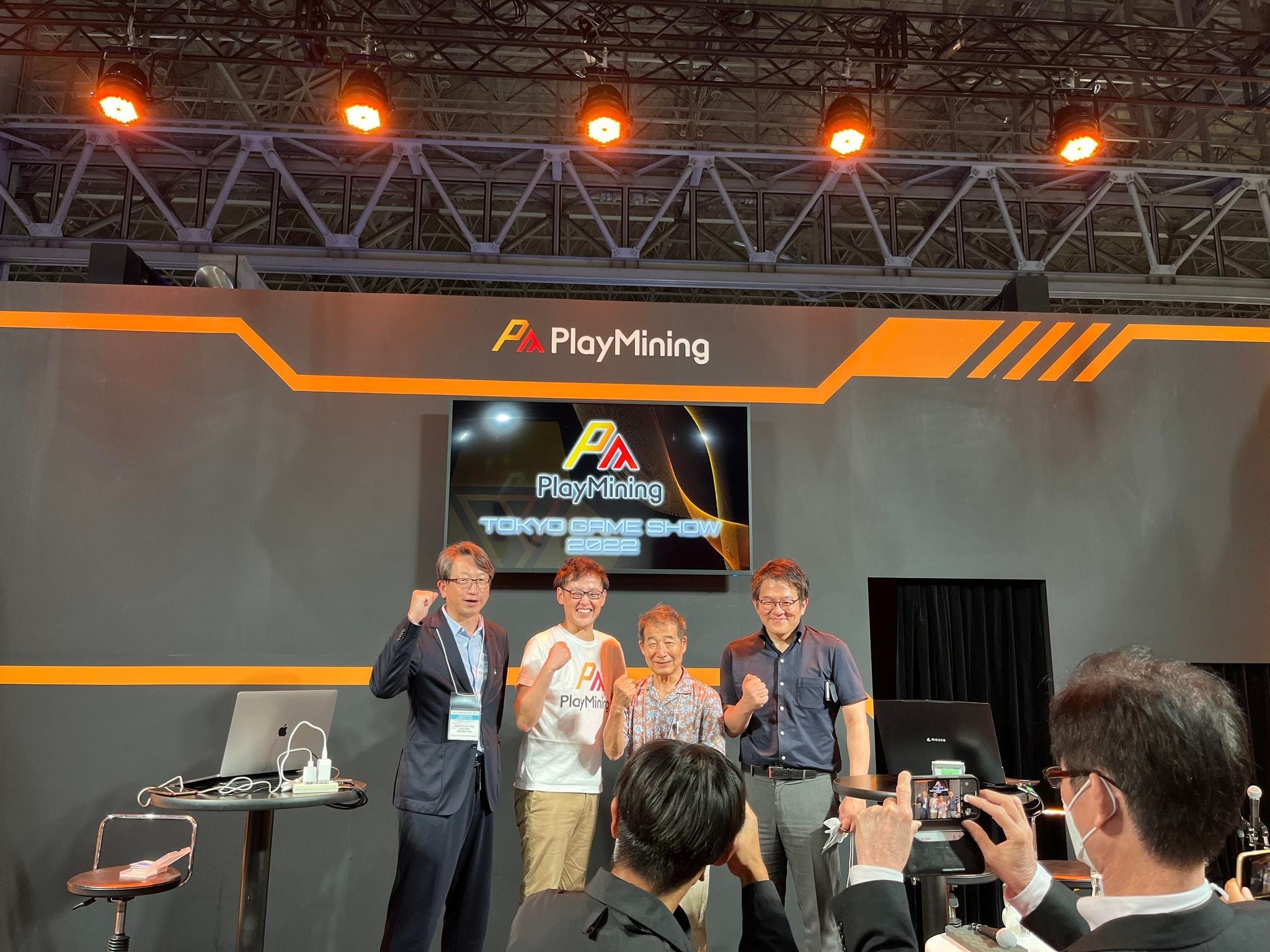 （左から　平将明衆議院議員、DEA Founder & Co-CEO 山田耕三、 真山勇一前参議院議員、経済産業省 大臣官房Web3.0政策推進室長　浅野大介 氏