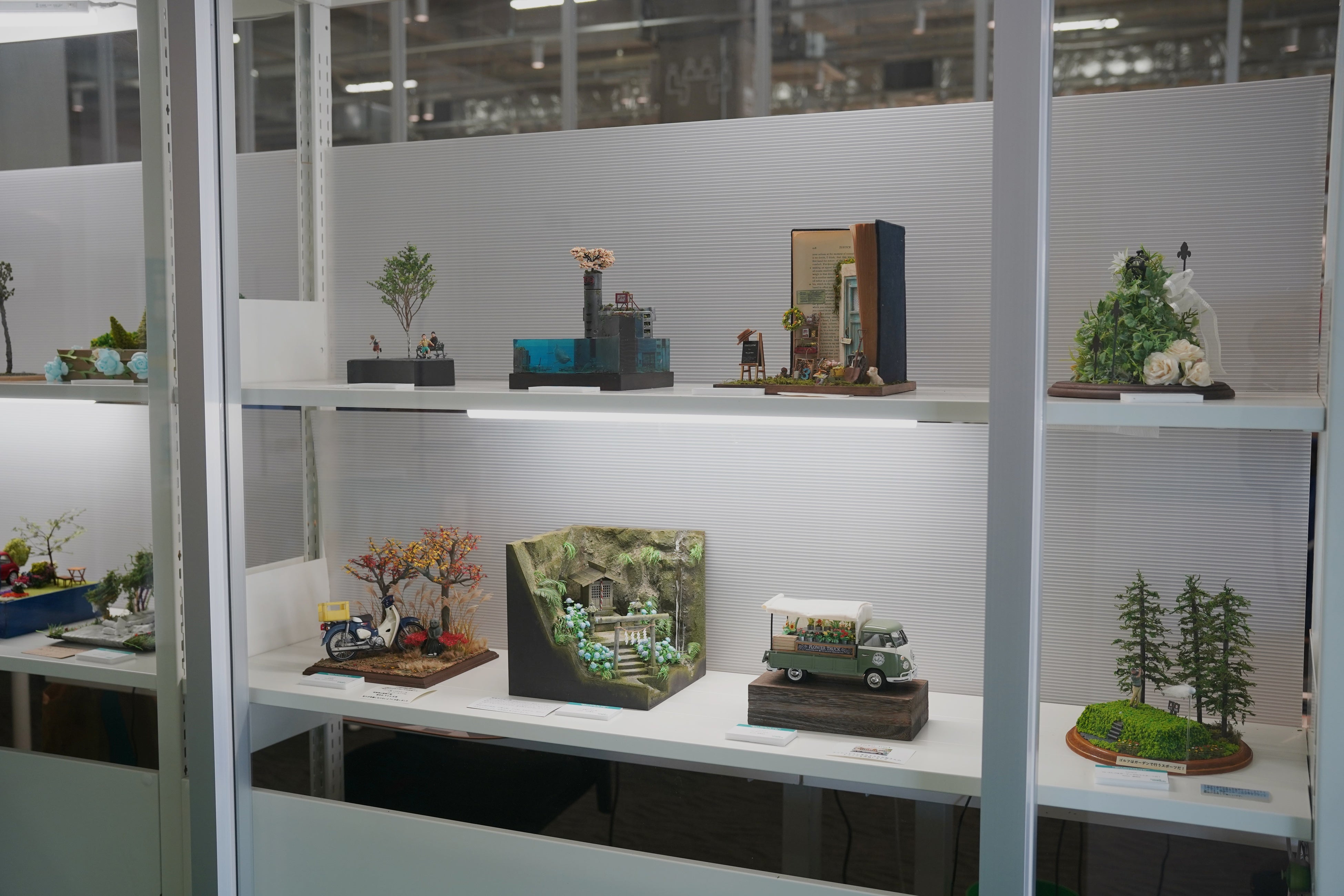 第二回ミニチュアコンテストの作品展示の様子