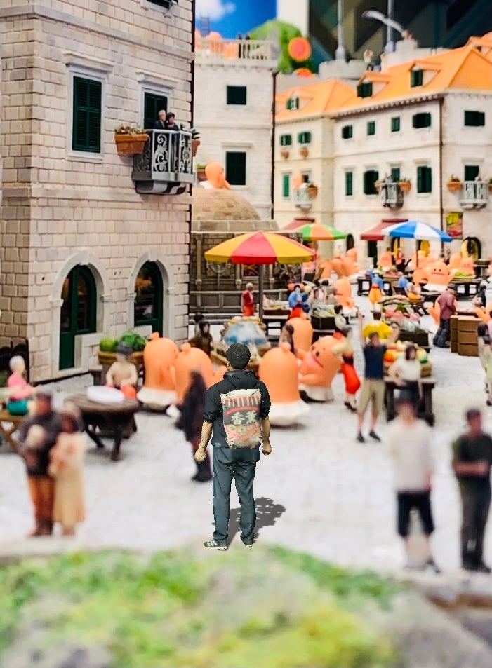 巨大な香薫を背負ったマイアバター