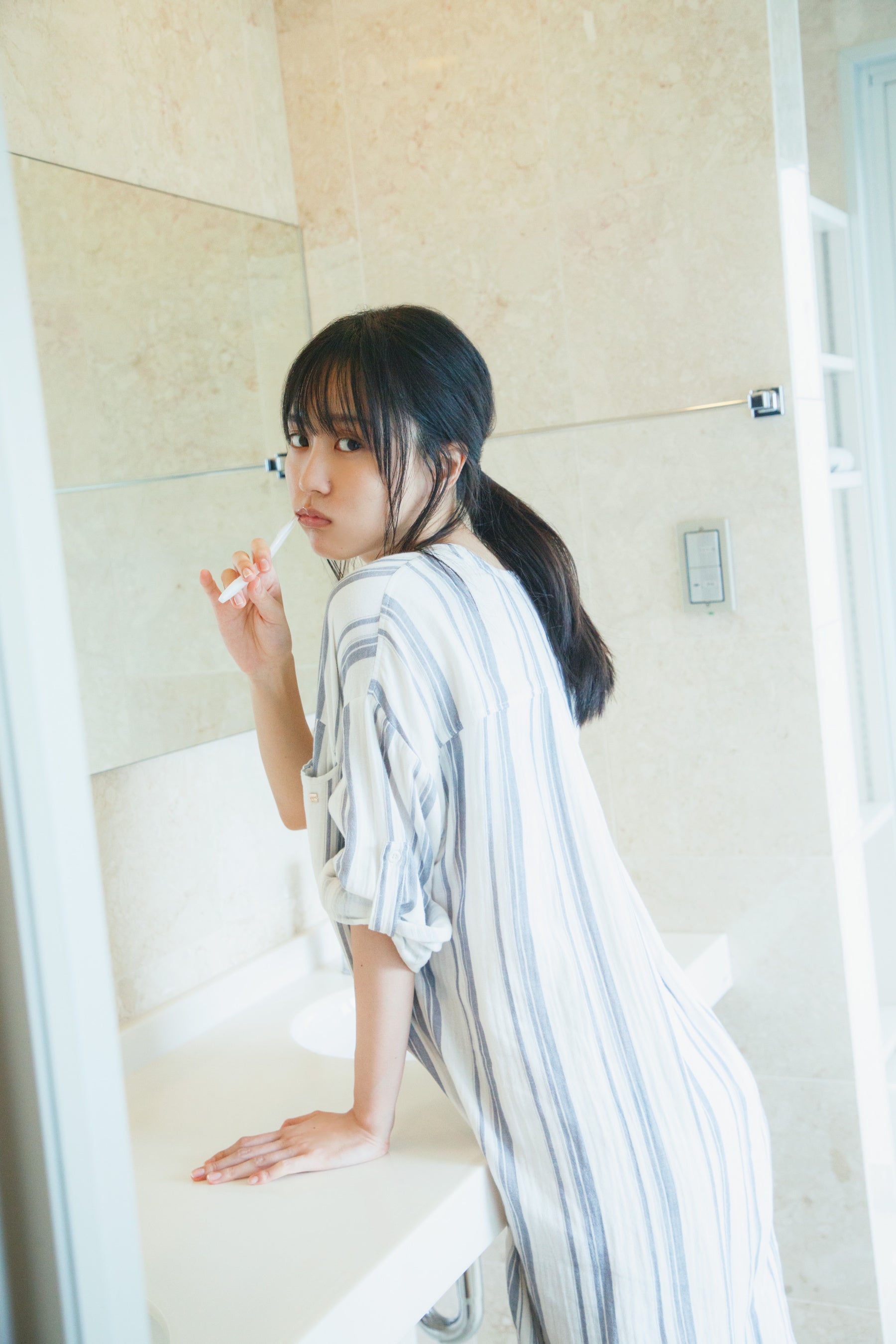乃木坂46 賀喜遥香 公式生写真セット Amazon.co.jp: 乃木坂46 賀喜遥香 I see 生写真 5種 コンプ