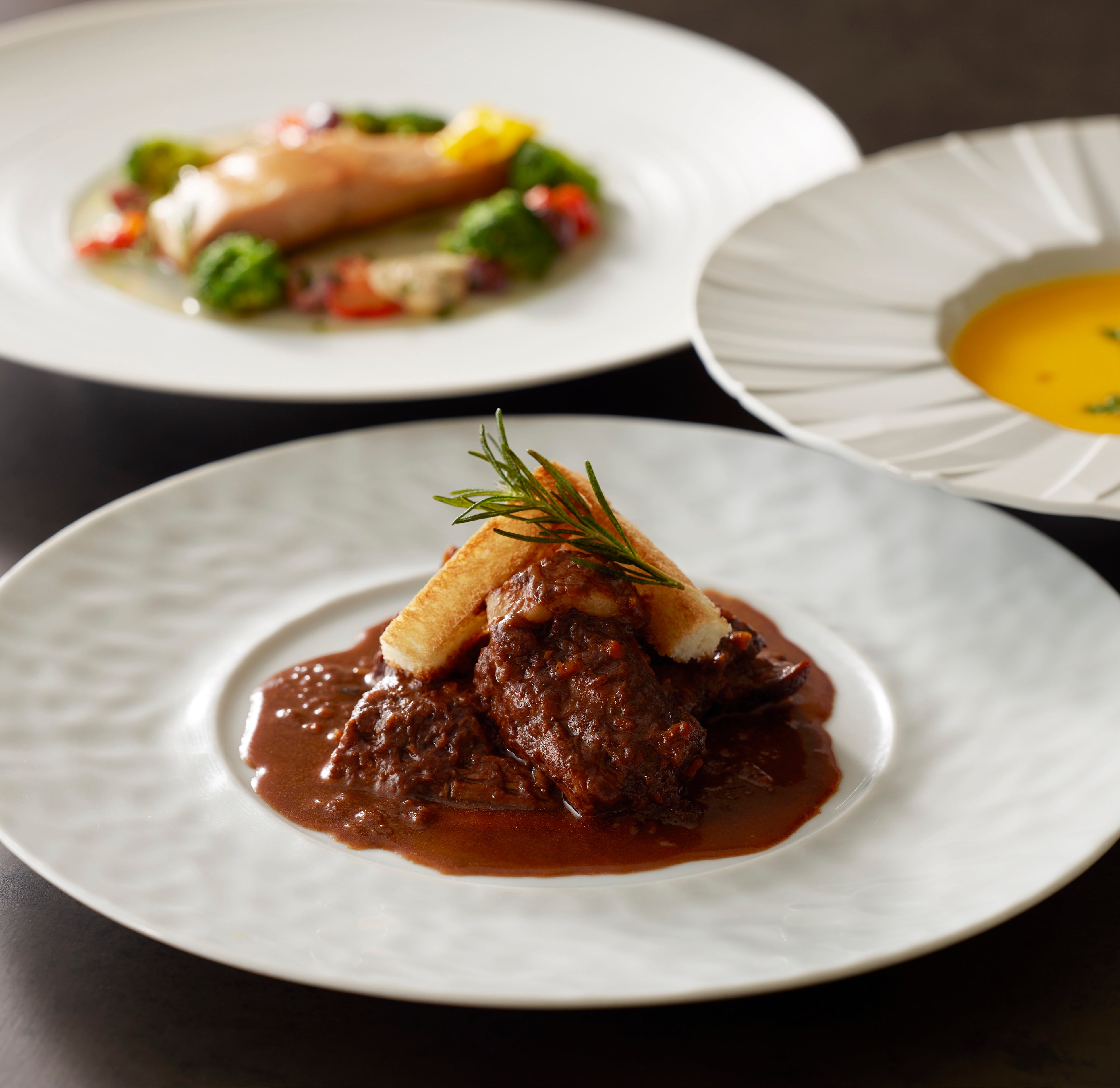 「至福のグルメ」通年販売メニュー（メインディッシュ）