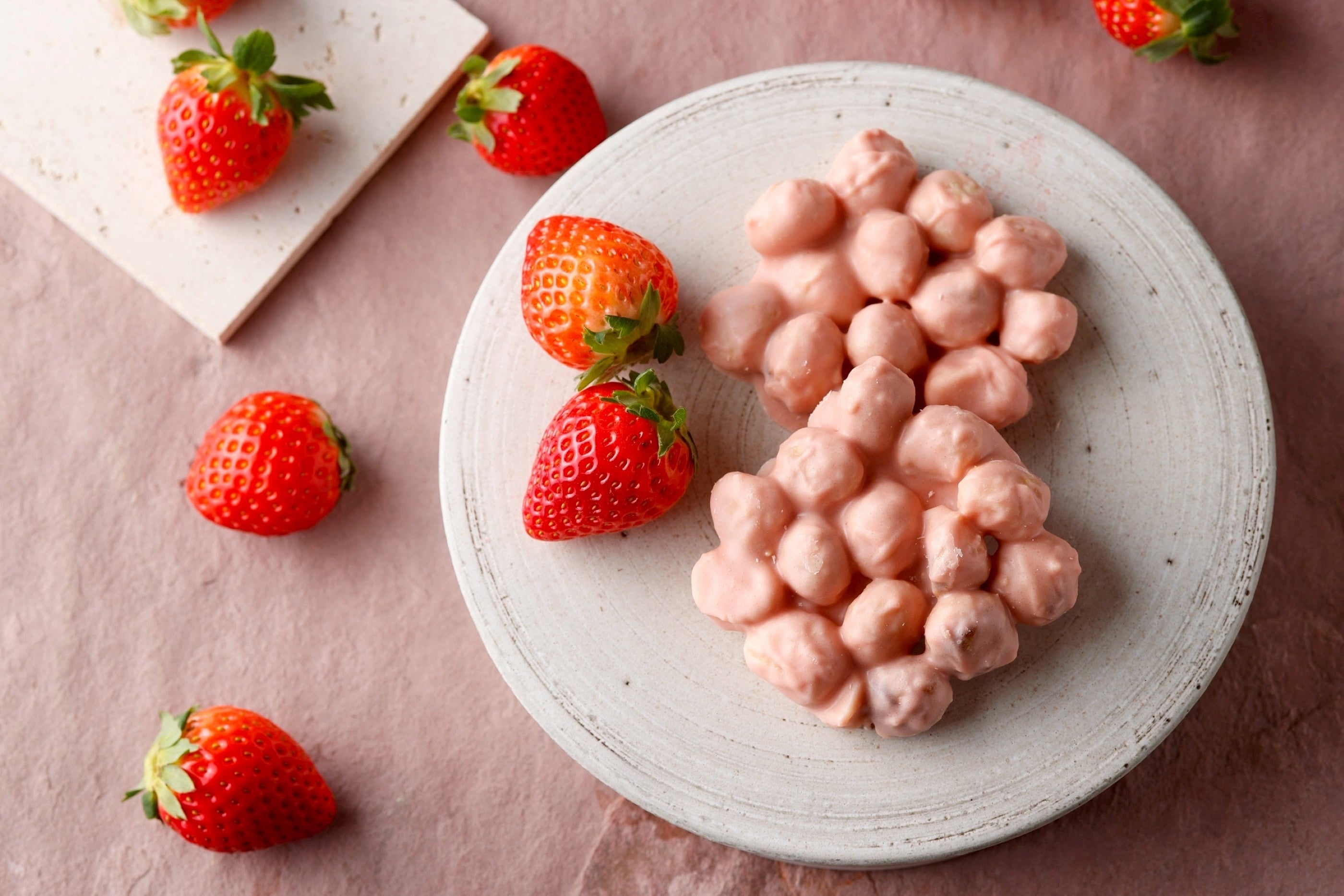 ザ・カハラ・ホテル＆リゾート 横浜】いちごの甘酸っぱい余韻が広がる