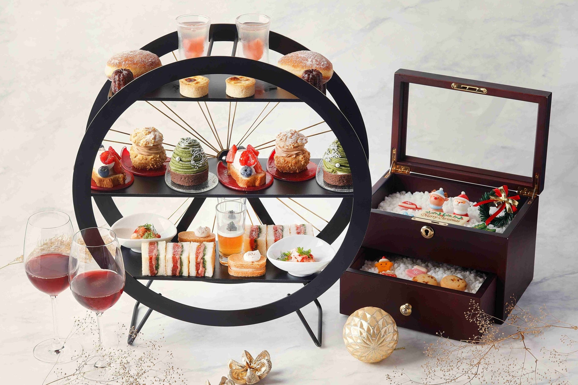 【グランドニッコー淡路】2026年10月1日(木)より「クリスマスケーキセレクション」の予約受付を開始