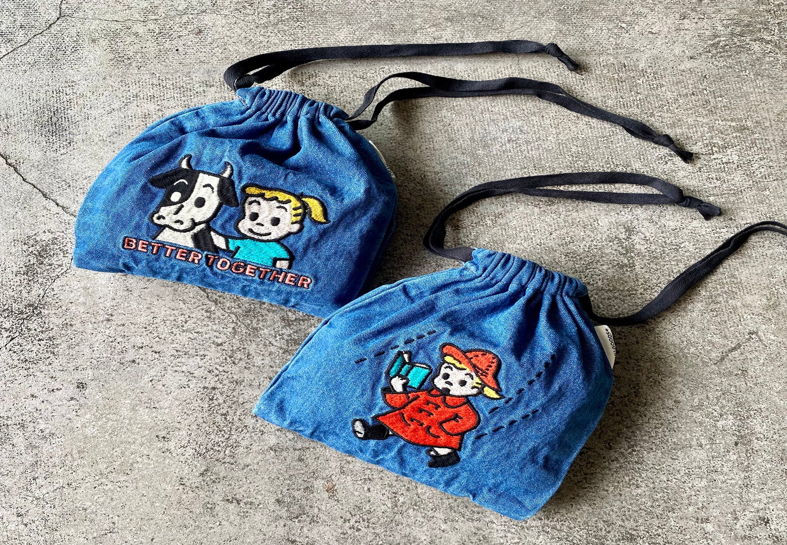 candy bag （左_friends／右_rain） 各2,750円（税込）