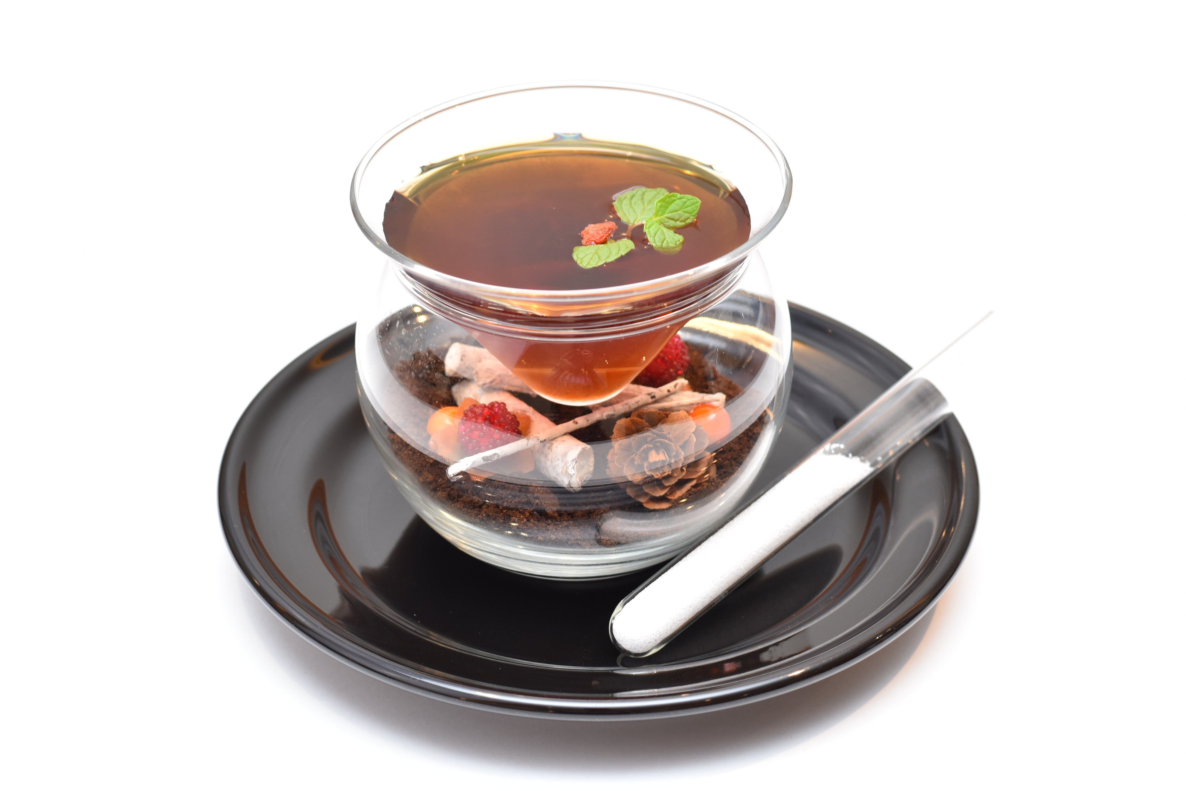 器いっぱいのクコの実紅茶　　880円