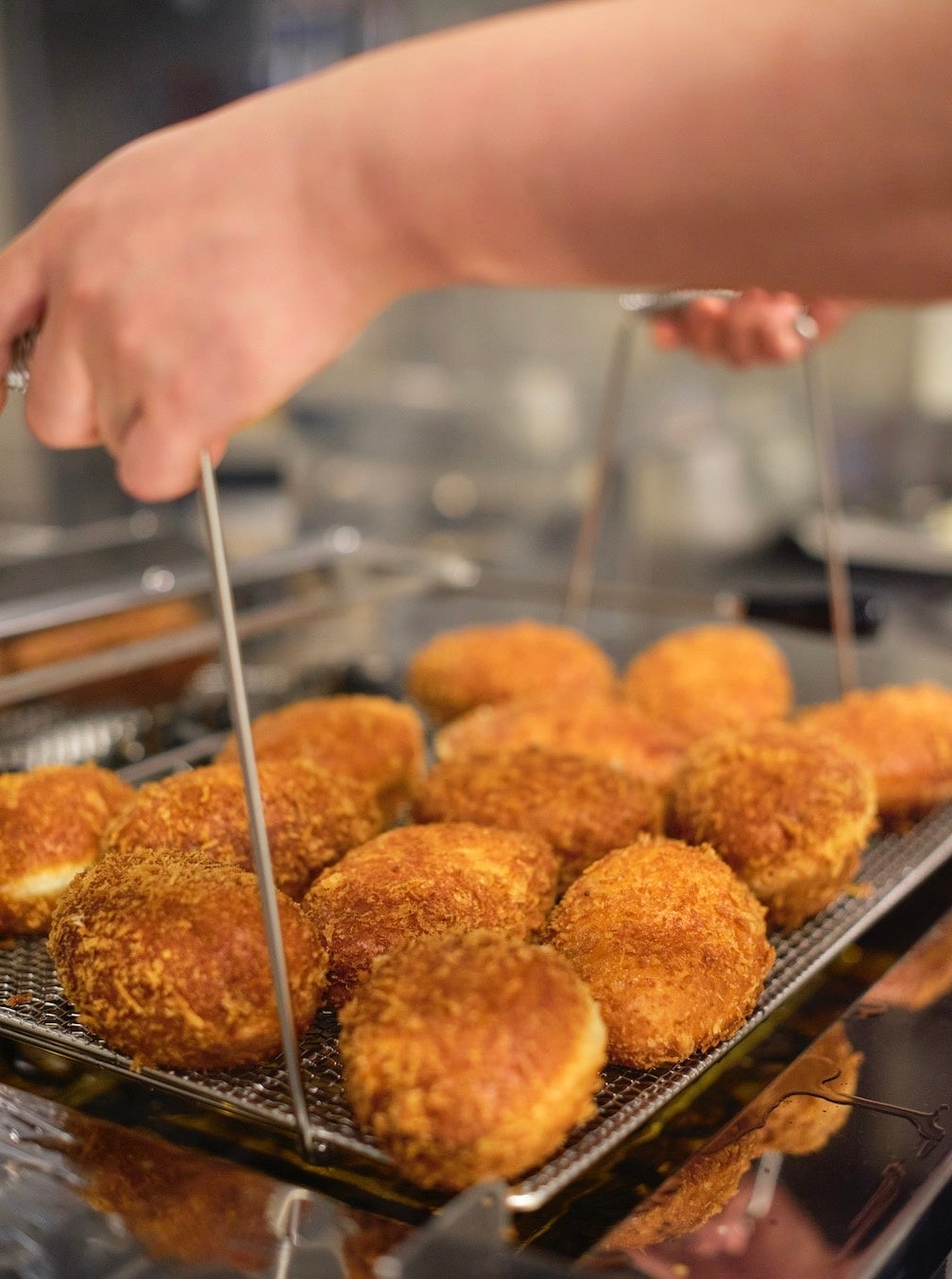 【カレーパンさん専用】イルビゾンテ　パース　美品 カンピー 焼いておいしいカレーパン80g <br> | 種類から探す