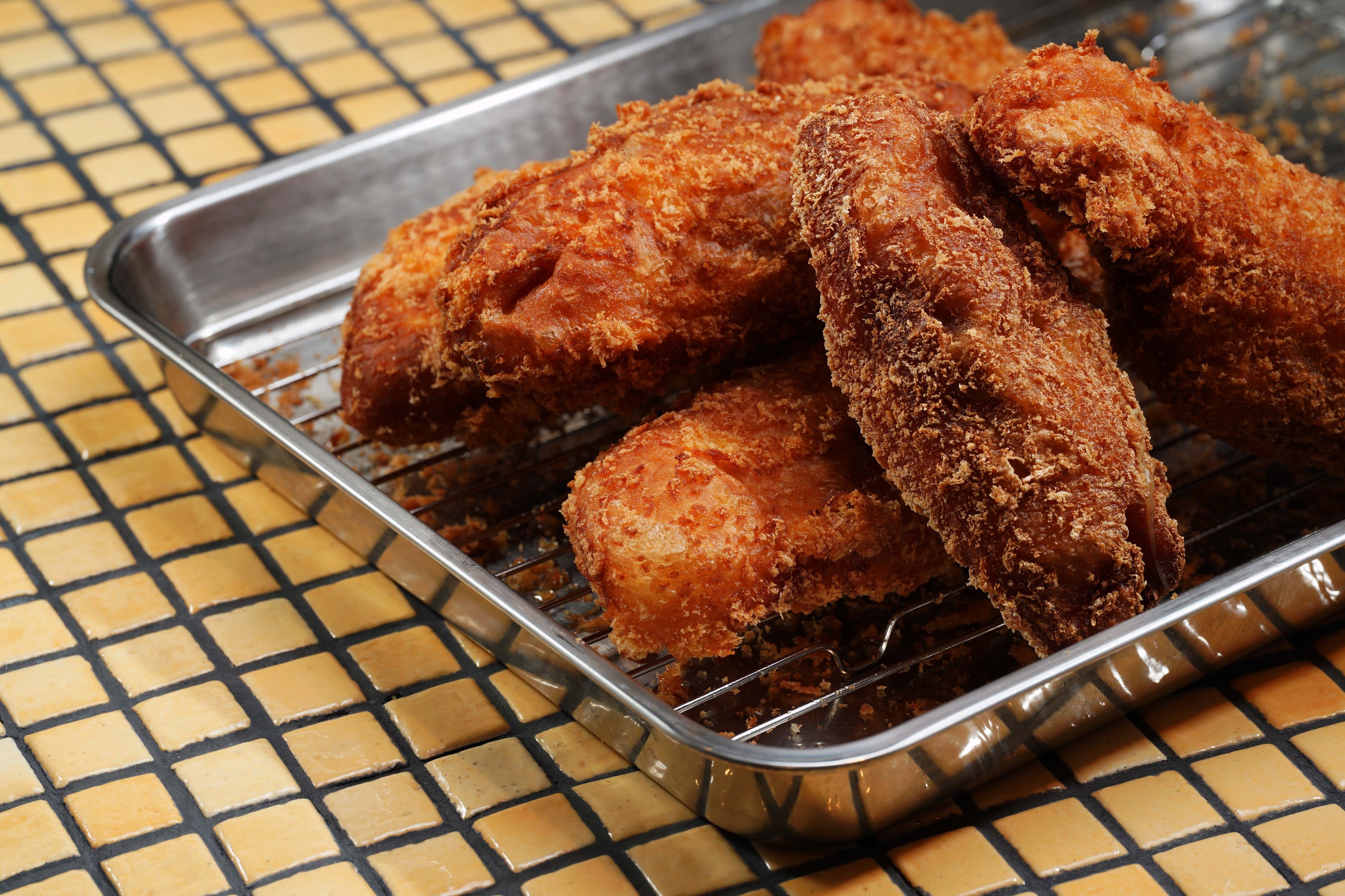 【カレーパンさん専用】イルビゾンテ　パース　美品 カンピー 焼いておいしいカレーパン80g <br> | 種類から探す