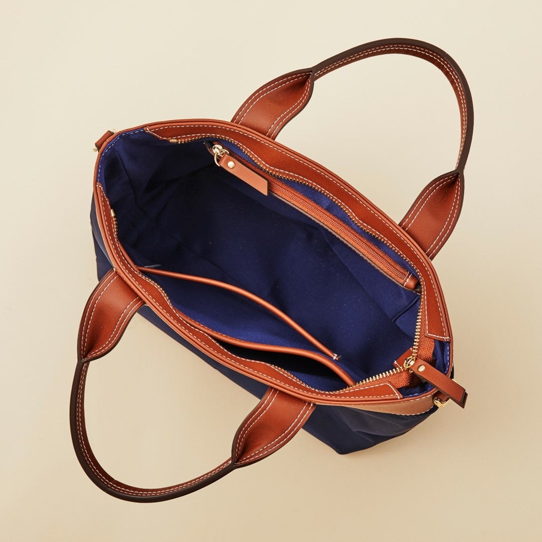 Samantha Thavasa × d fashionの初コラボレーション商品。累計