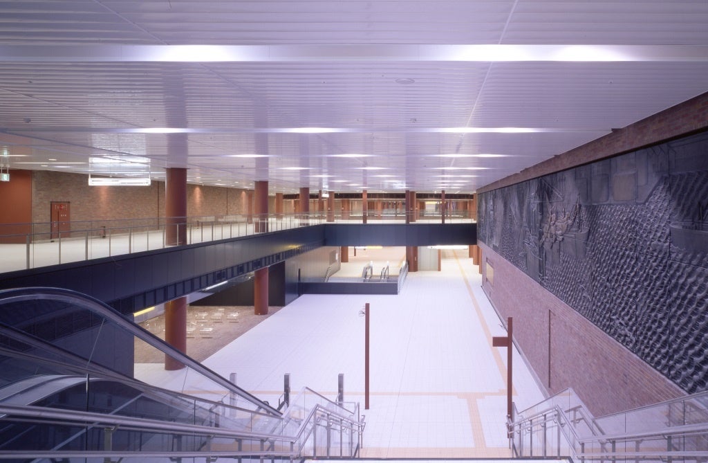 みなとみらい線「馬車道駅」