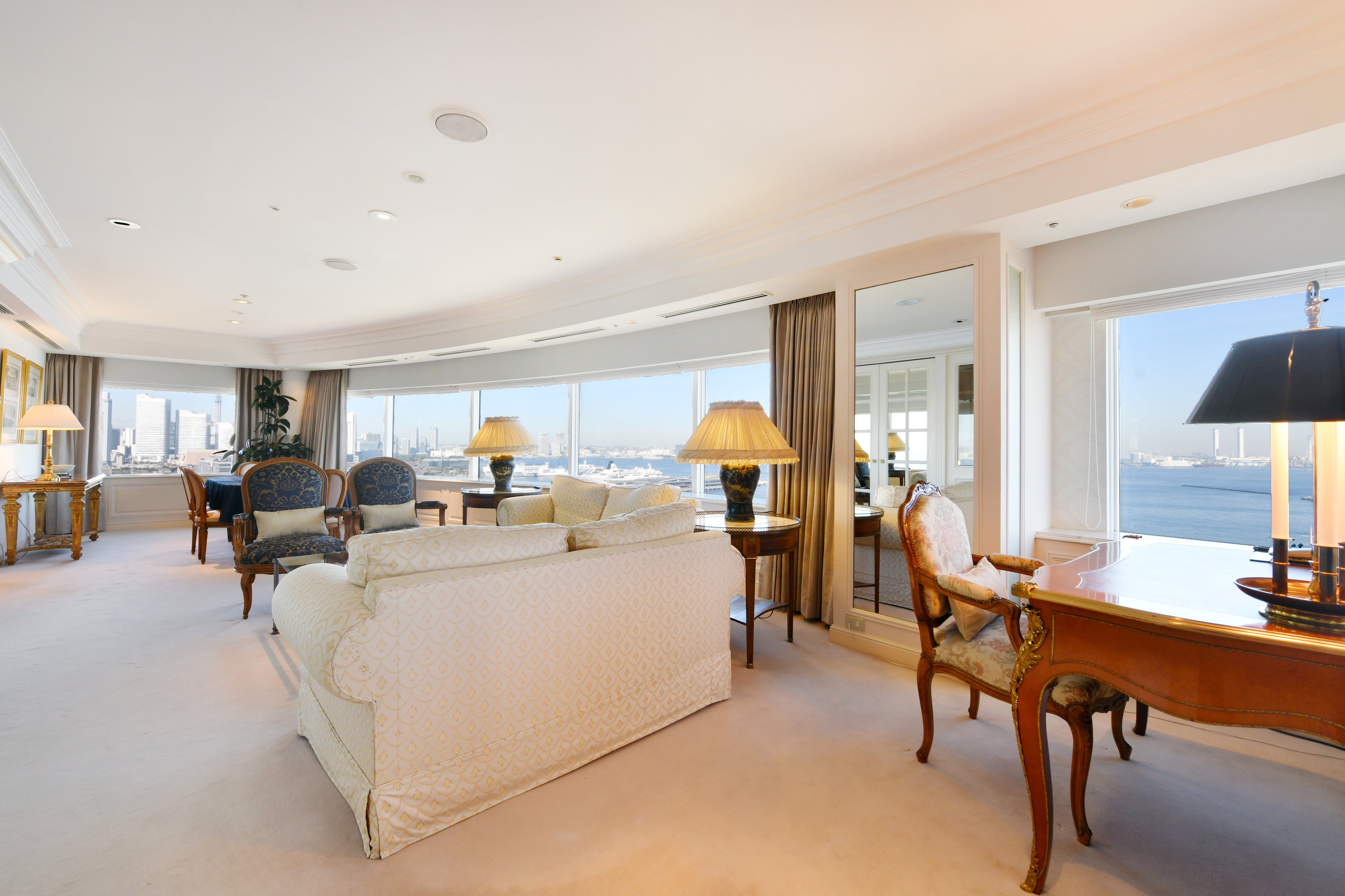 ホテルニューグランド「プレジデンシャルスイート」ルーム