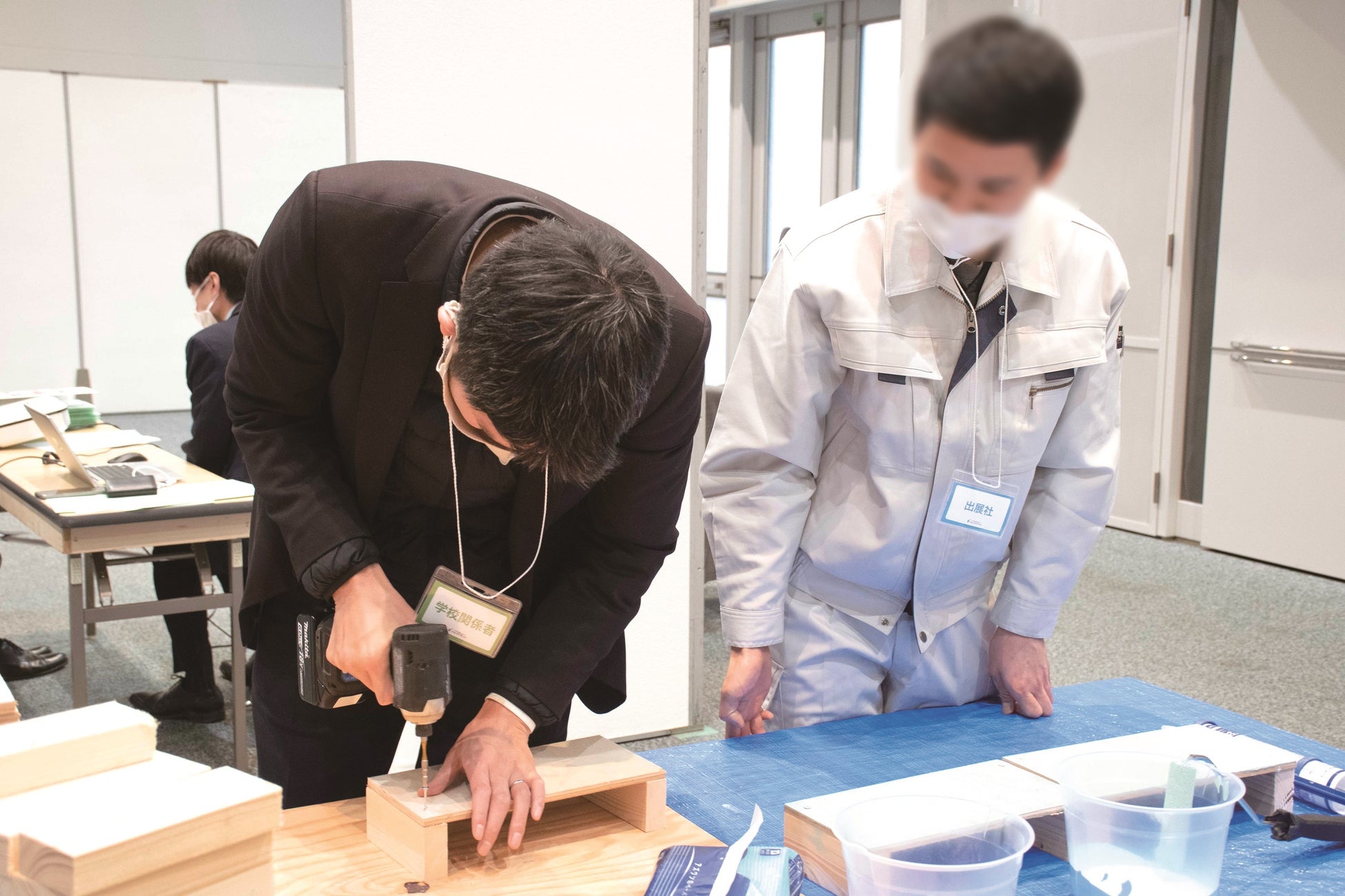 ▲建設業:工具での組立体験から「建物づくり」について伝えます。